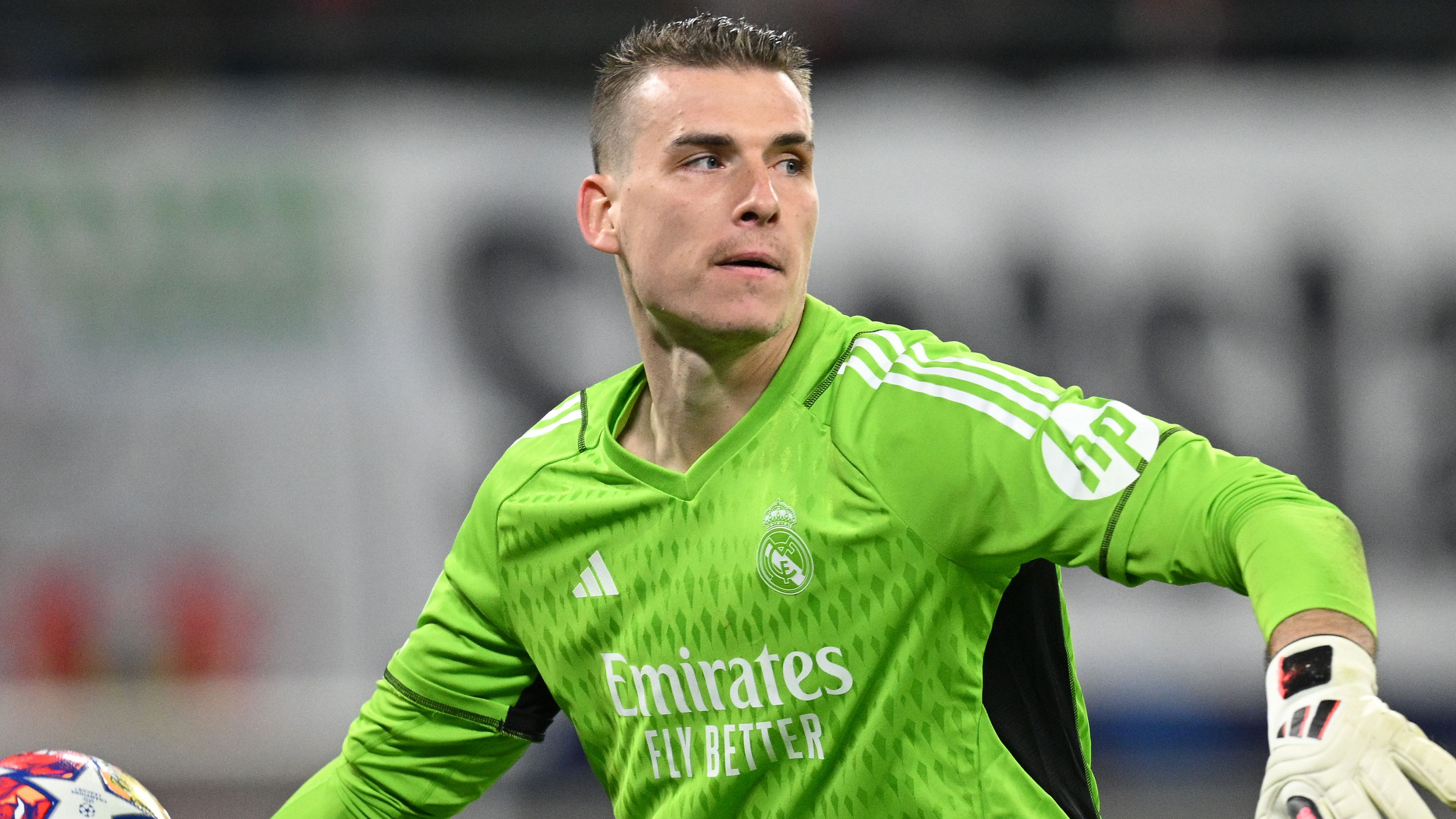 Manchester United's Goalkeeper Targets: Gianluigi Donnarumma, Diogo Costa, and Six Alternatives to Replace Andre Onana and Altay Bayindir