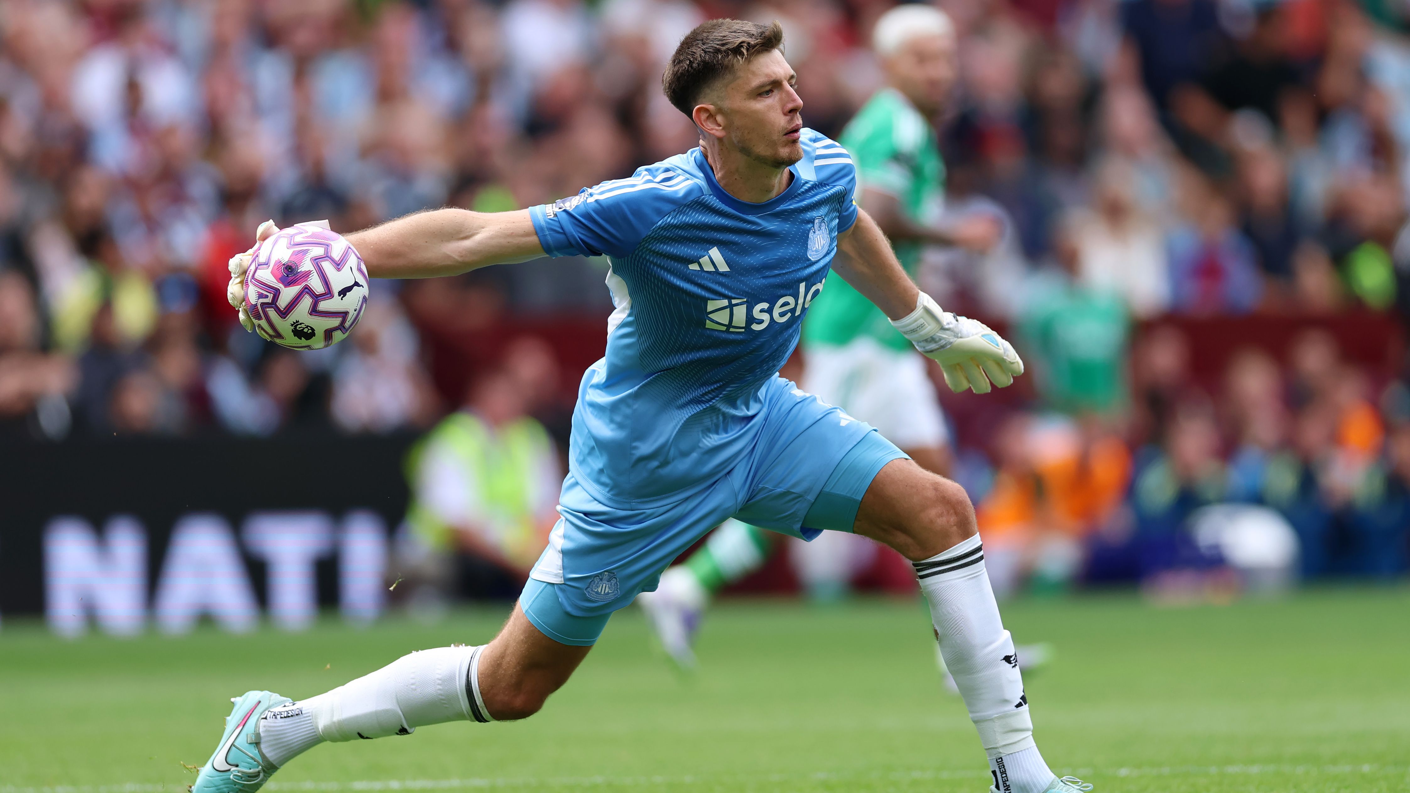 Manchester United's Goalkeeper Targets: Gianluigi Donnarumma, Diogo Costa, and Six Alternatives to Replace Andre Onana and Altay Bayindir