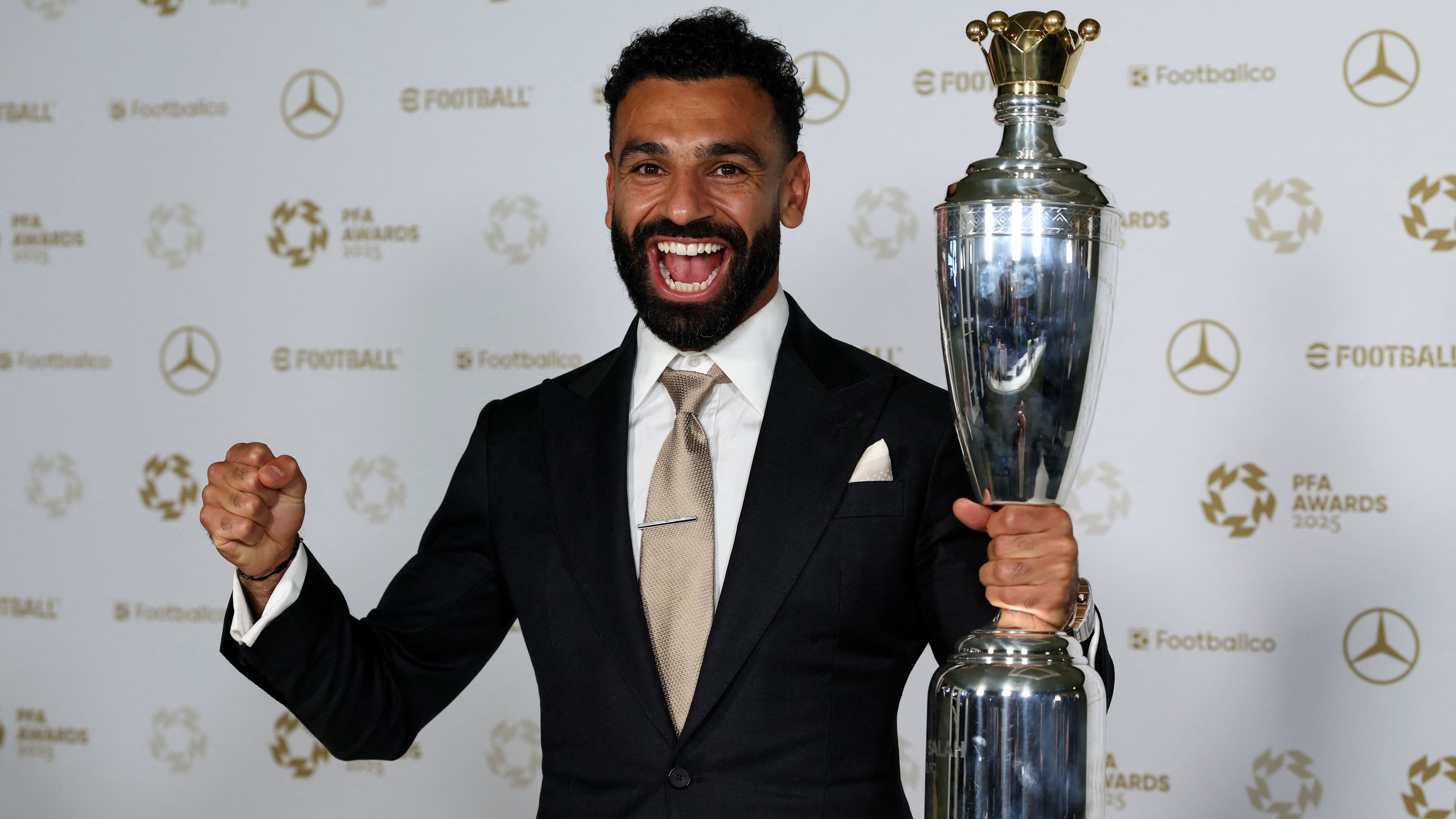 Mohamed Salah Claims Historic Third PFA Players' Player of the Year Award, Surpassing Alexander Isak and Bruno Fernandes Following Liverpool's Premier League Triumph