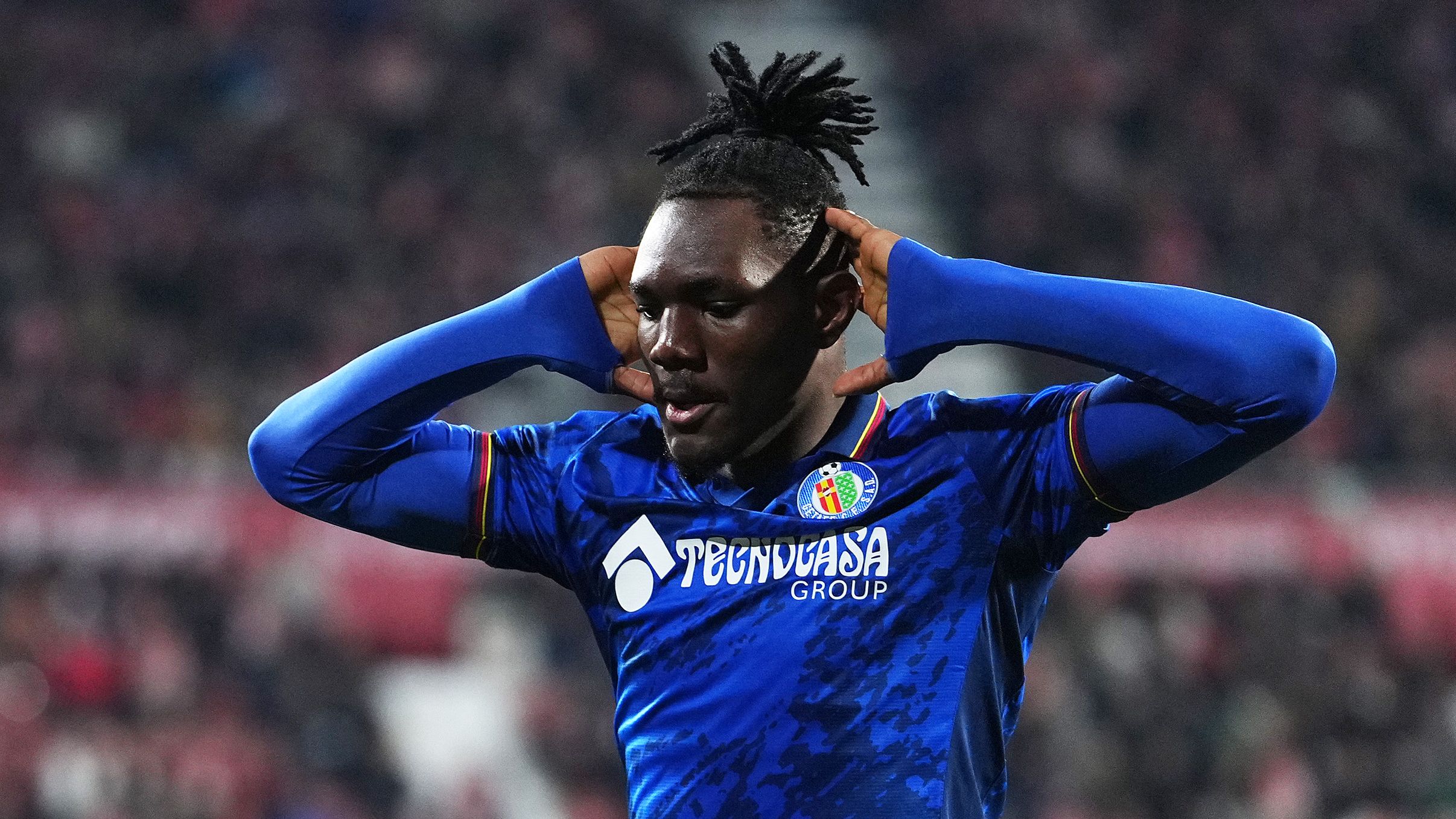 Getafe Manager Acknowledges Club's Need to Consider Offers for Leeds United Transfer Target