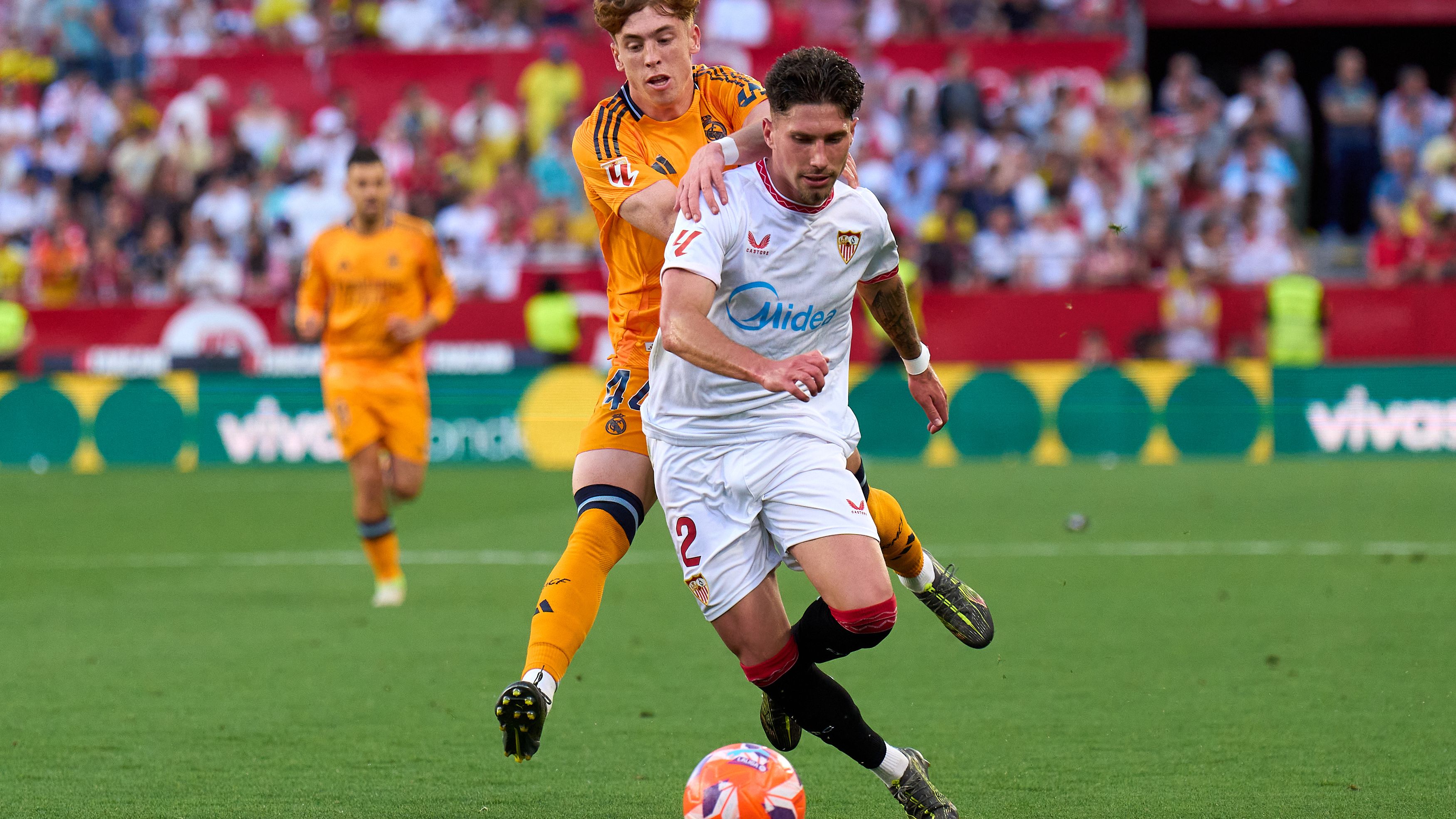 Nottingham Forest Explores Potential Swap Deal with Sevilla as La Liga Club Pursues Centre-Back David Carmo