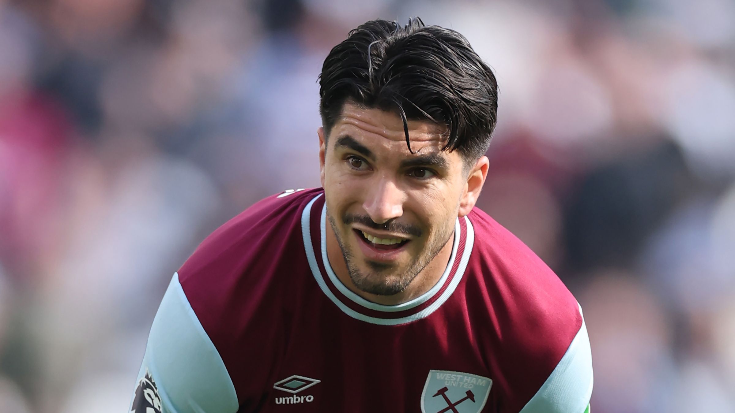 Ajax and Paris Saint-Germain in Advanced Talks for Carlos Soler Transfer as Luis Enrique Seeks to Move On Midfielder Following West Ham Loan