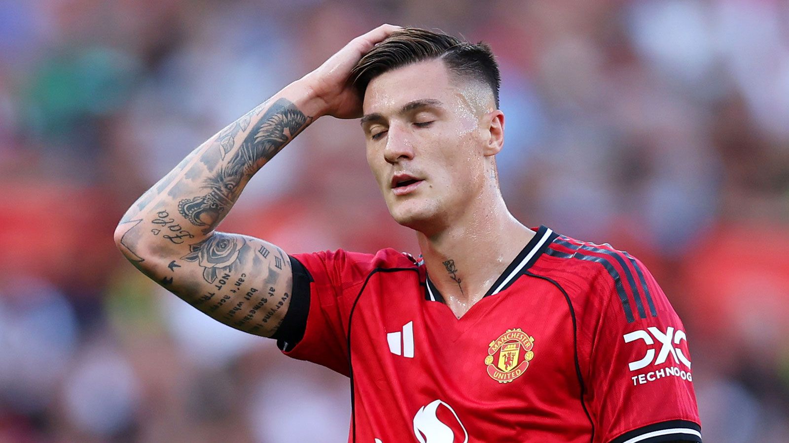 Jamie Carragher and Roy Keane Express Skepticism on Benjamin Sesko's Manchester United Prospects Following £74m Transfer
