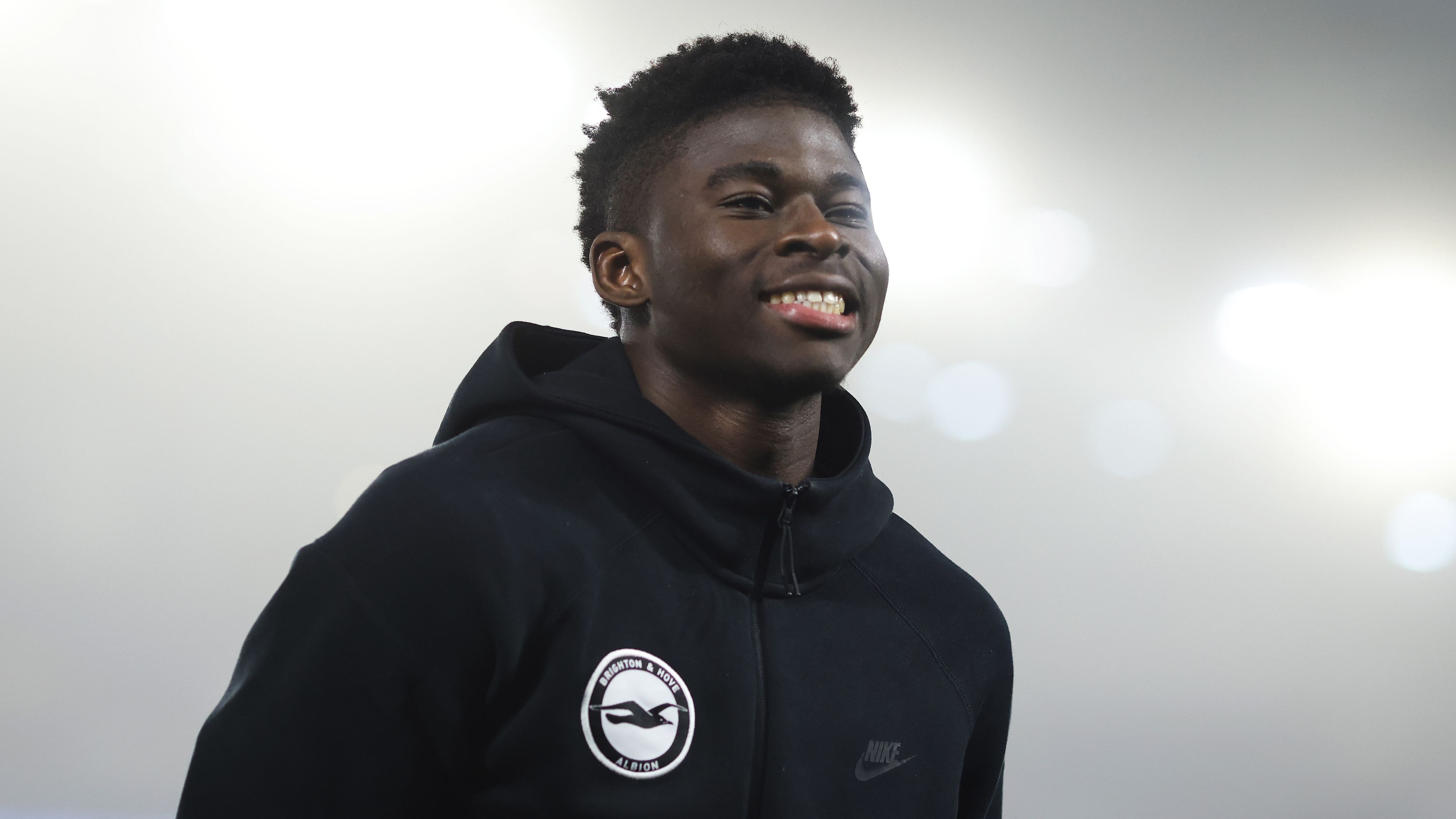 Insight into the Contract Clause Shaping Brighton's Valuation of Carlos Baleba Amid Manchester United's Interest