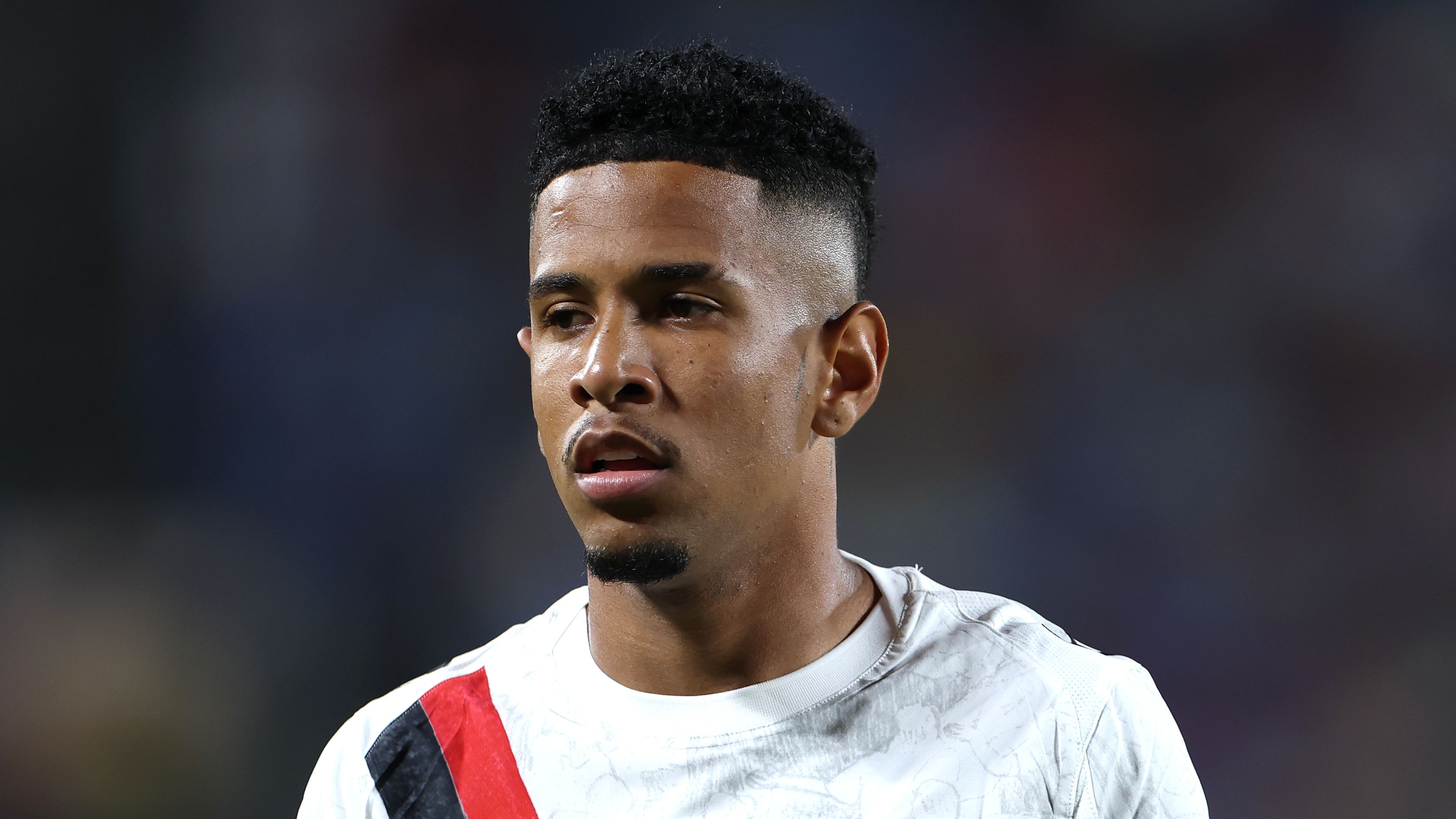 Tottenham Hotspur Shift Focus from Eberechi Eze to Bid €80m for Manchester City's Savinho Following His Arsenal Transfer