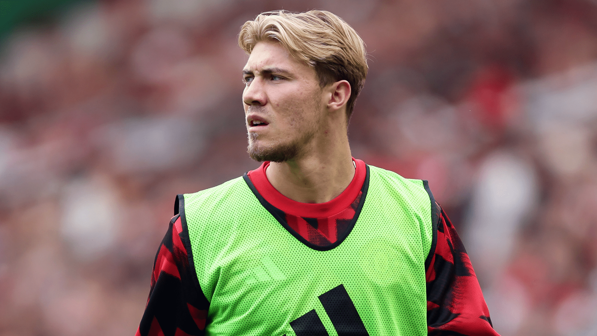 Napoli Initiates Talks to Sign Rasmus Hojlund as Manchester United Seeks to Sell Before Summer Deadline