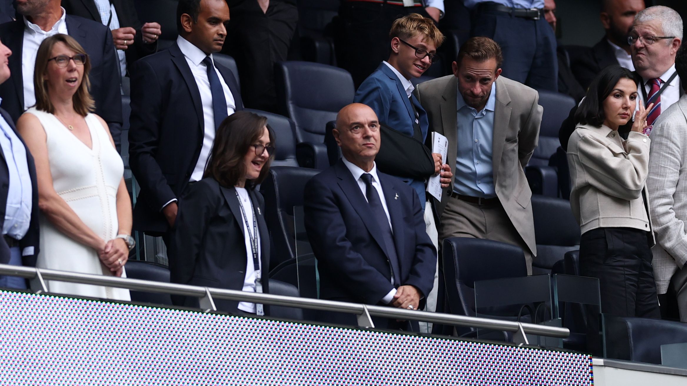 Arsenal Clinches £68m Eberechi Eze Transfer Ahead of Tottenham, Sparking Widespread Fan Excitement and Amusement