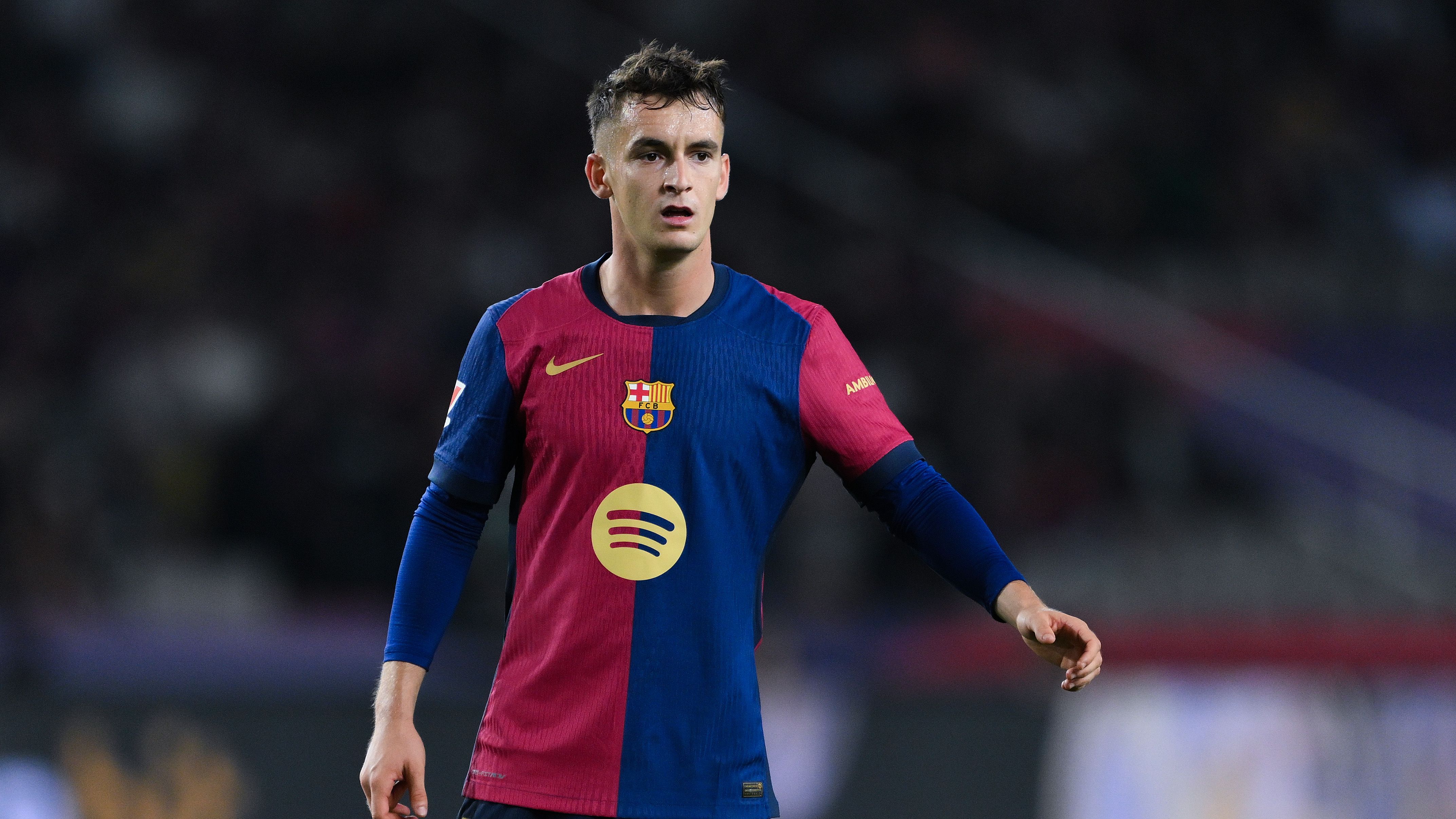 Como Challenges Wolves and West Ham for Marc Casado Signing as Barcelona Warns Midfielder of Limited Playing Time Despite His Desire to Stay with La Liga Champions