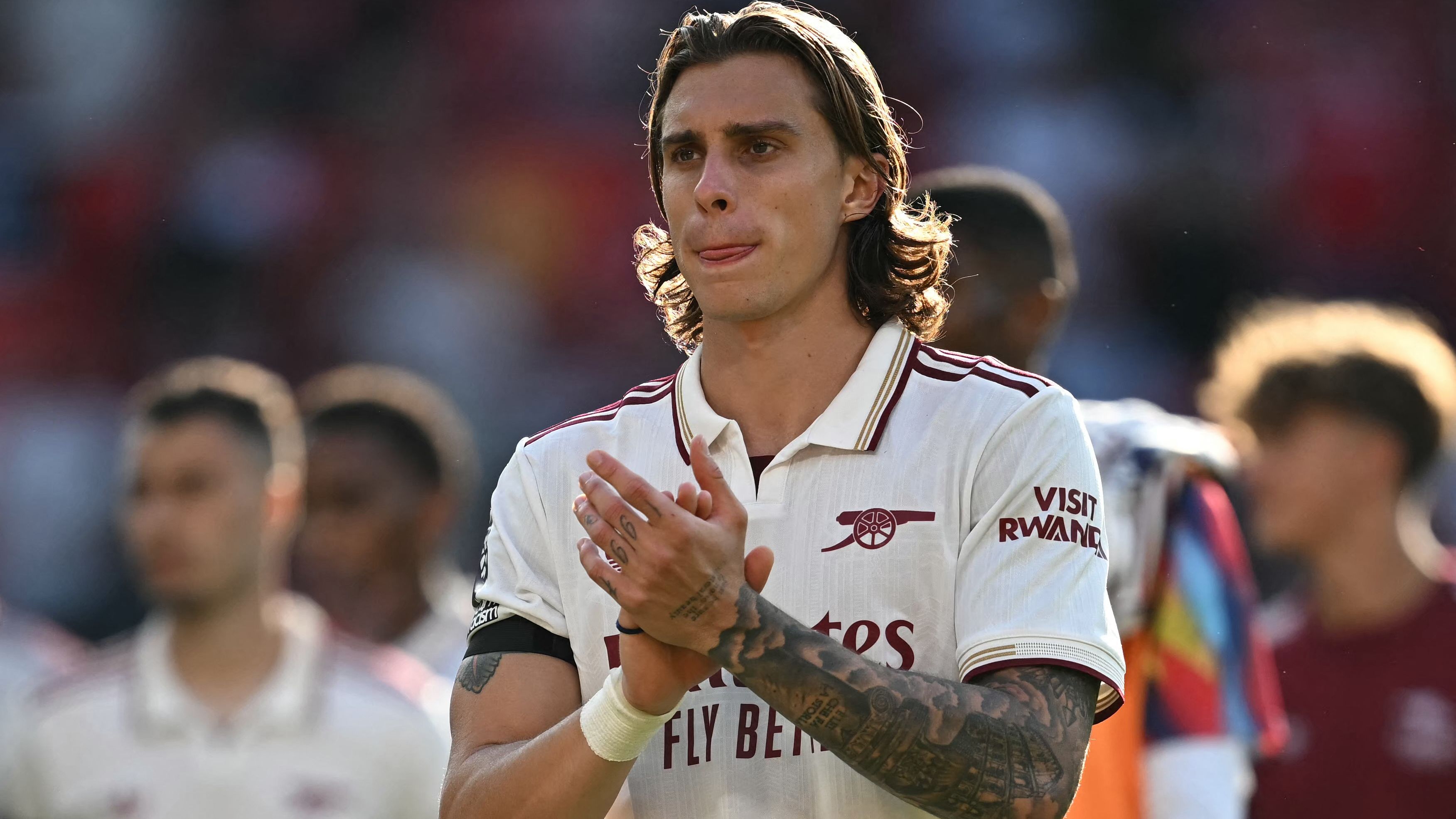 Mohamed Salah Asserts Liverpool Are Not Premier League Favourites, Identifying a Strong Contender to Challenge Arne Slot's Side