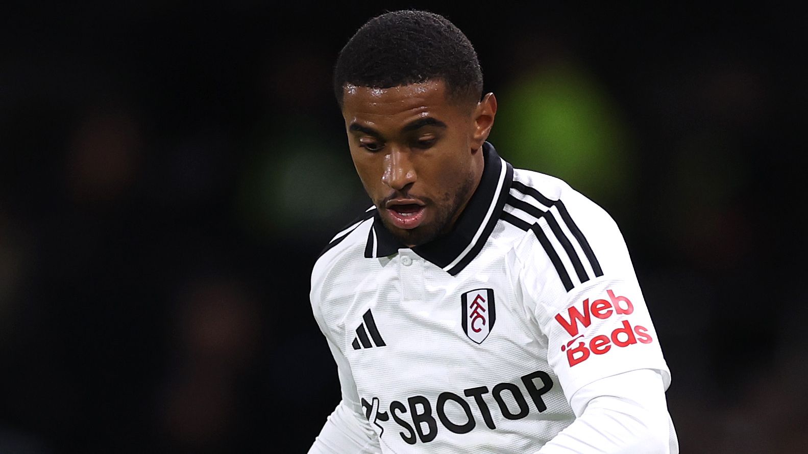Alex Iwobi Expresses Interest in Fulham Signing Former Arsenal Teammate