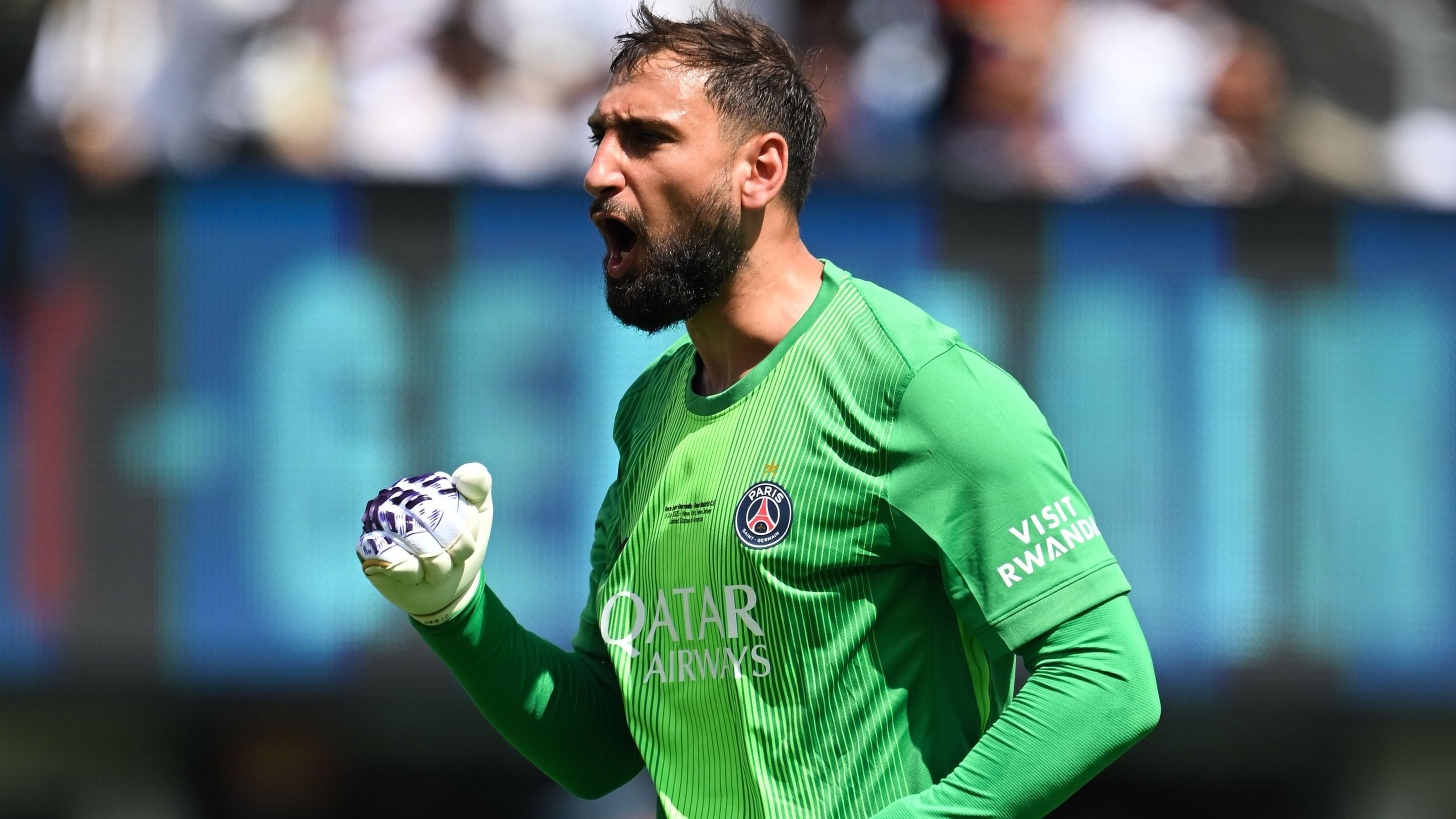 Analyzing Manchester City's Challenges in Pursuing Gianluigi Donnarumma's Transfer