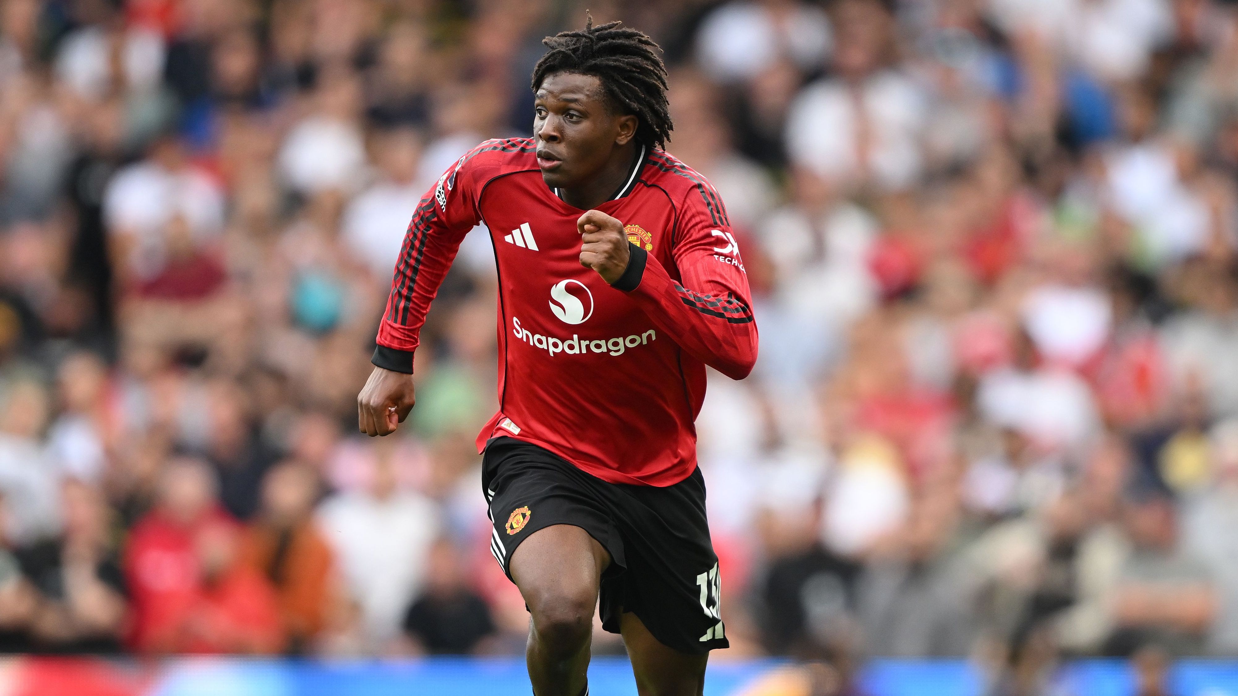 Matheus Cunha's Cautionary Words: Patrick Dorgu Reveals Warning from New Manchester United Signing After Intense Premier League Clash
