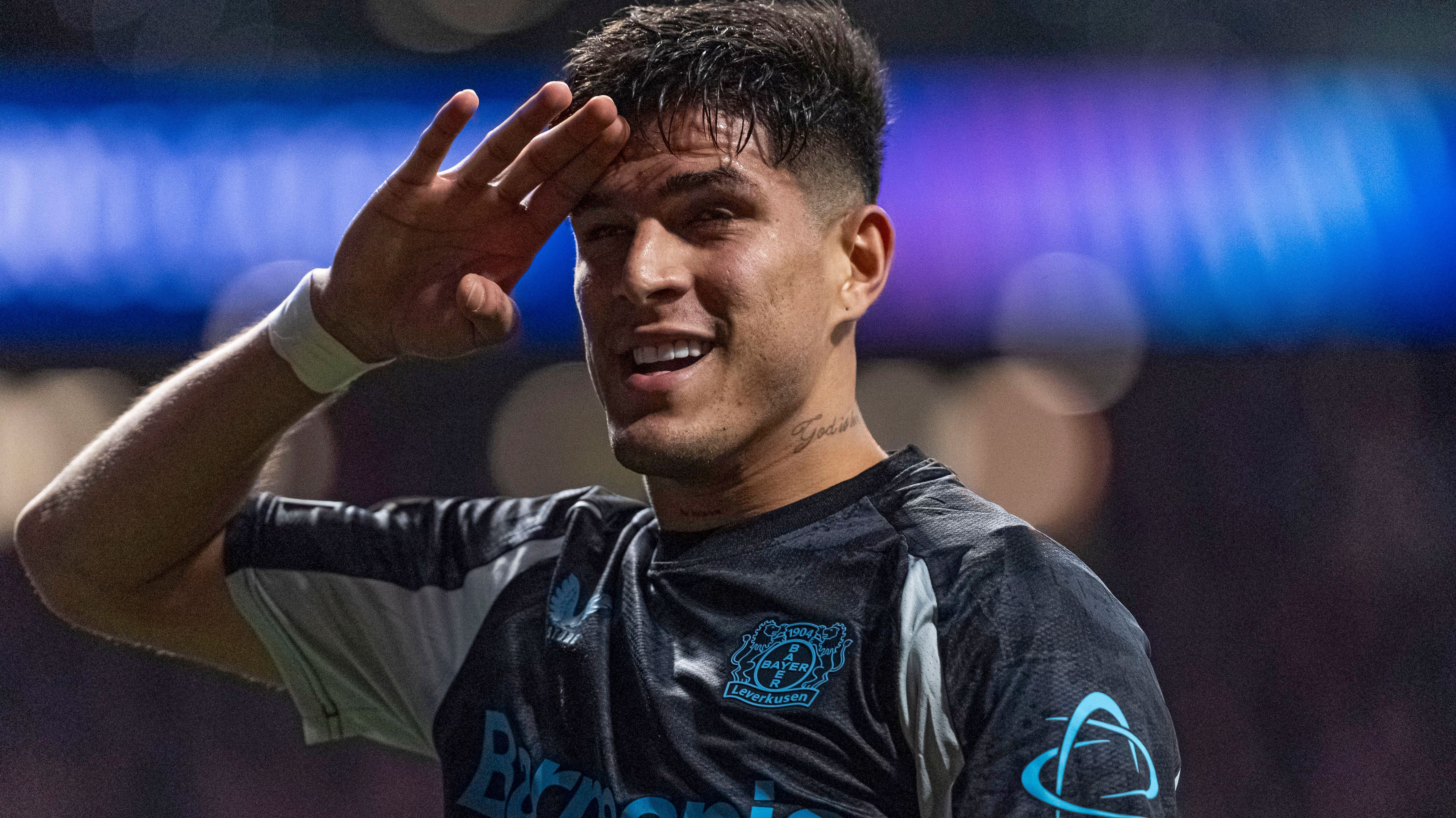 Piero Hincapie Finds a Project Highly Appealing as Arsenal and Tottenham Enter Transfer Competition