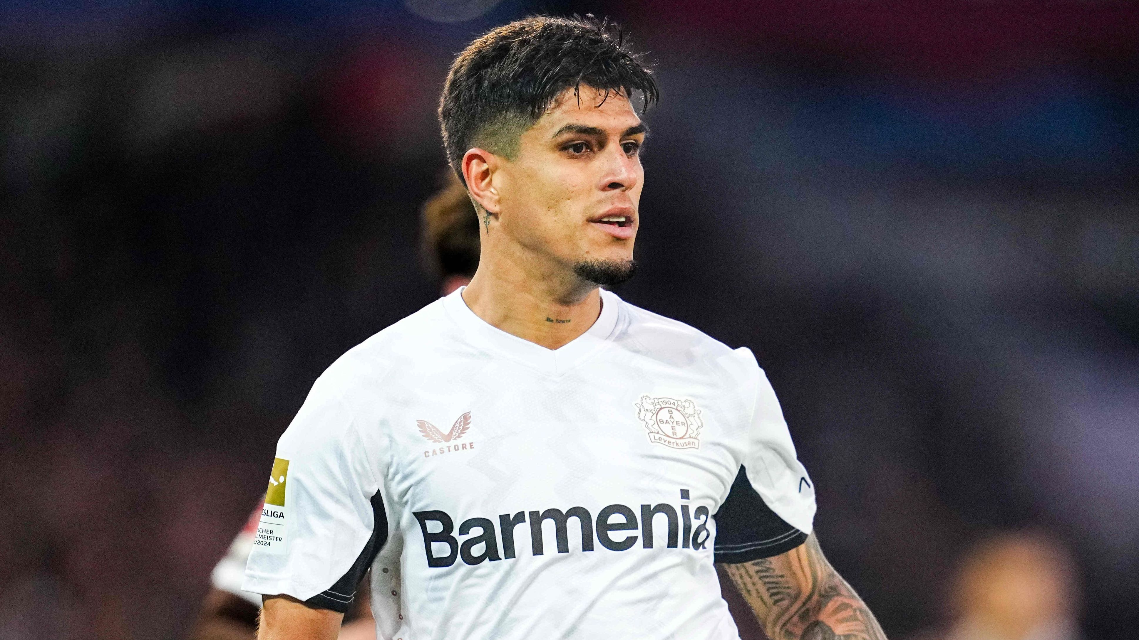 Piero Hincapie Finds a Project Highly Appealing as Arsenal and Tottenham Enter Transfer Competition
