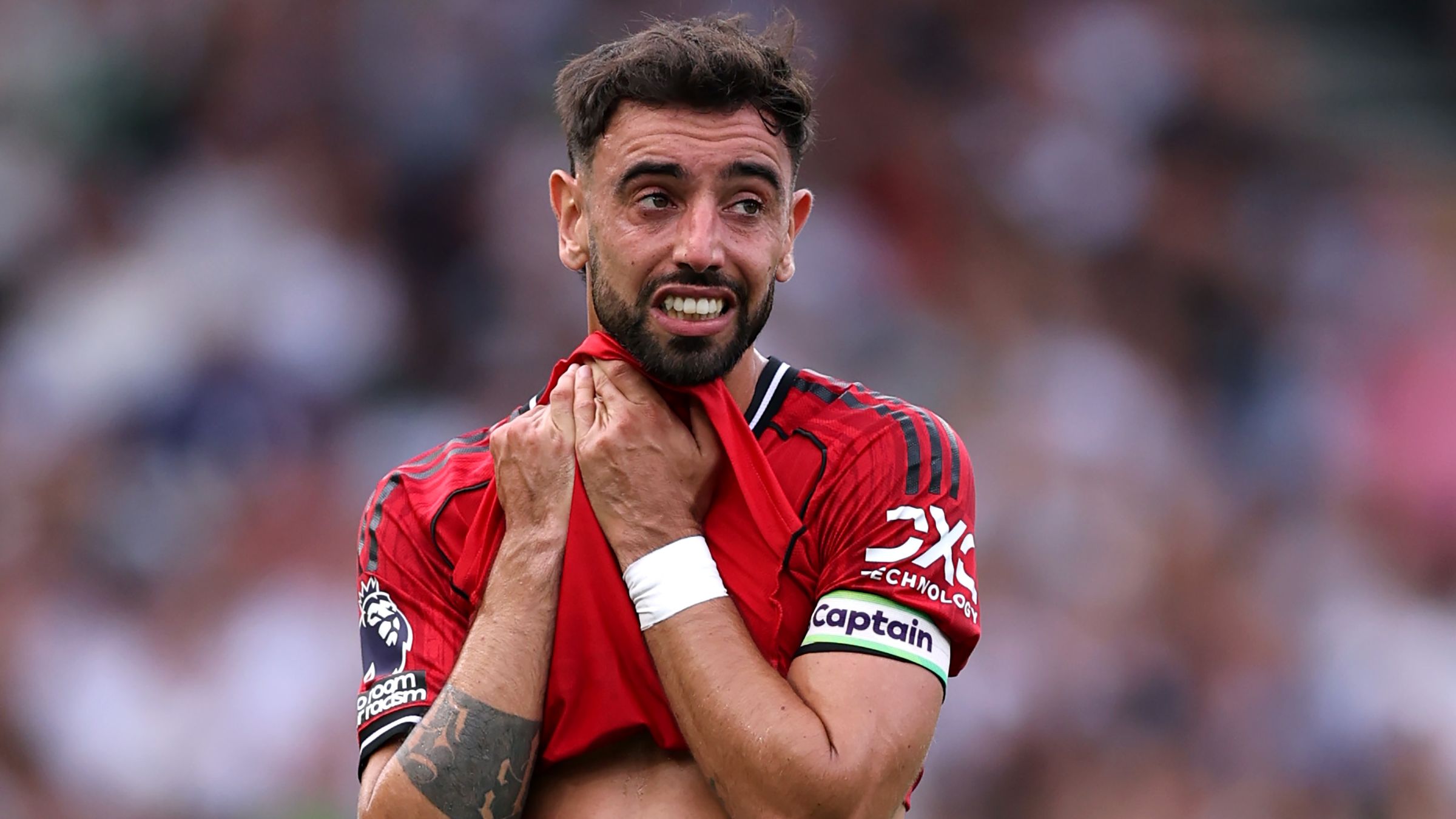 Bruno Fernandes Criticized for Emotional Response to Referee Incident Prior to Missed Penalty Against Fulham