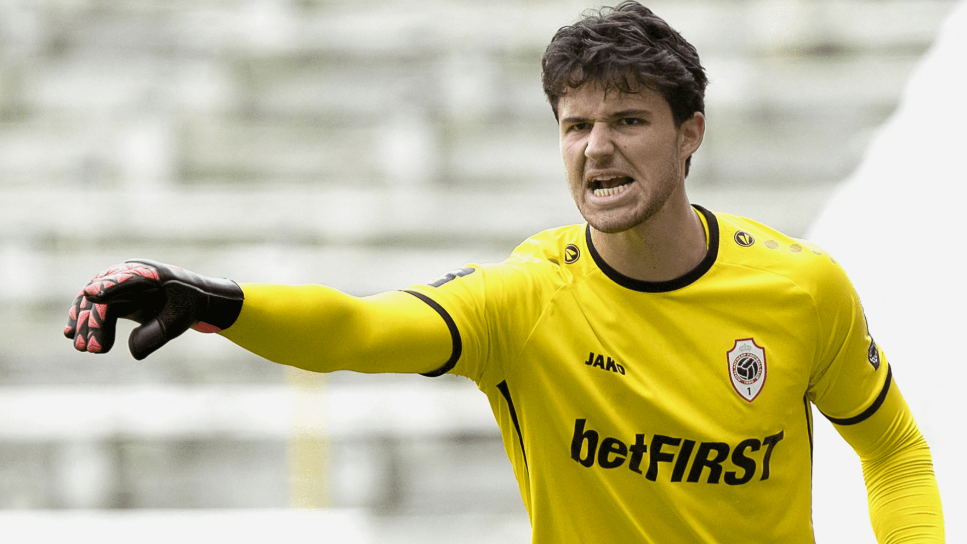 Senne Lammens: Manchester United's Strategic Pursuit of Thibaut Courtois' Belgian Successor to Address Goalkeeping Challenges