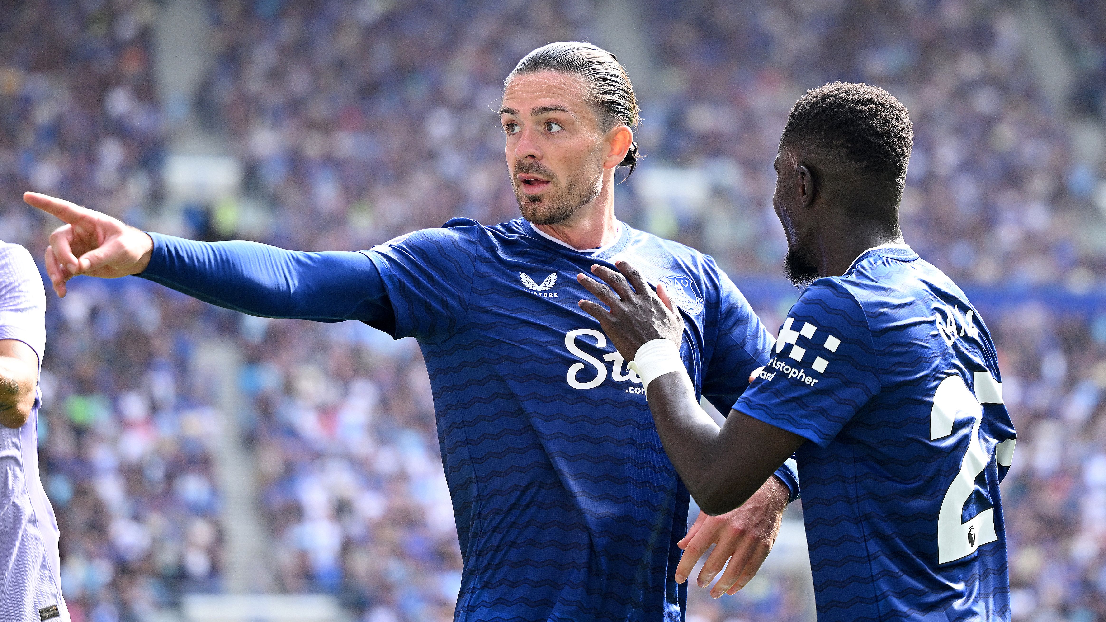 Everton Confirm £40m Signing of Southampton Winger Tyler Dibling in Key Transfer Move