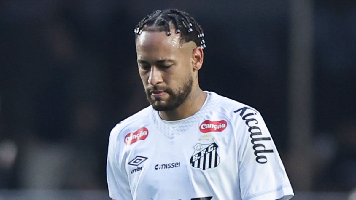 Neymar breaks silence after being left out of latest Brazil squad as Santos star trains hard in gym with kettlebells