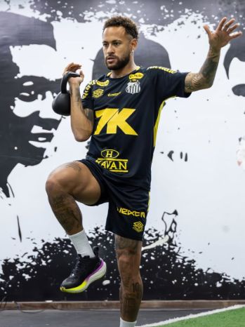Neymar breaks silence after being left out of latest Brazil squad as Santos star trains hard in gym with kettlebells