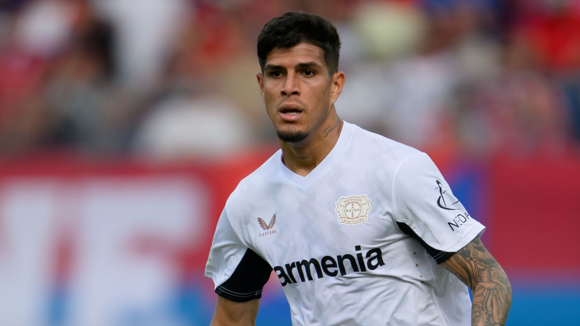 Bayer Leverkusen Reaffirms Commitment to Piero Hincapie Amid Arsenal Transfer Speculation