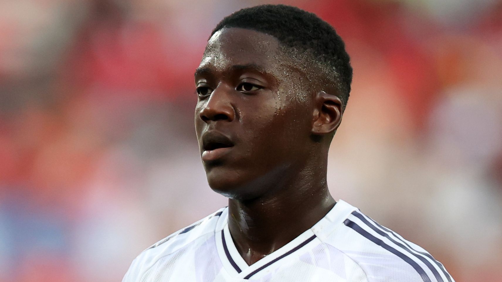 Kobbie Mainoo Eyes Transfer Request from Manchester United After England Squad Omission, Despite Ruben Amorim's Desire to Retain Key Midfielder
