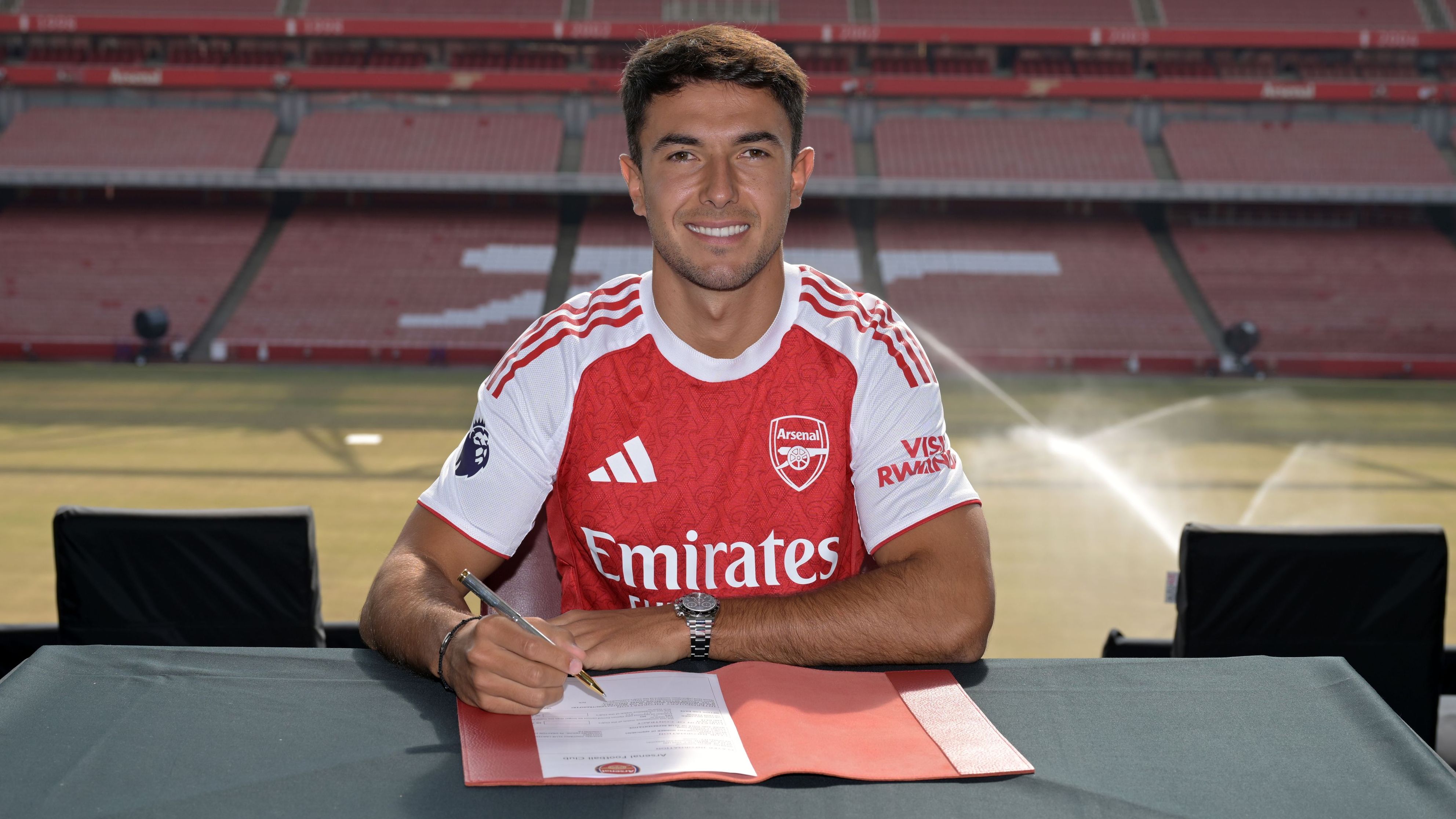 Martin Zubimendi's Transfer Reversal: A Strategic Boost for Liverpool and Arsenal