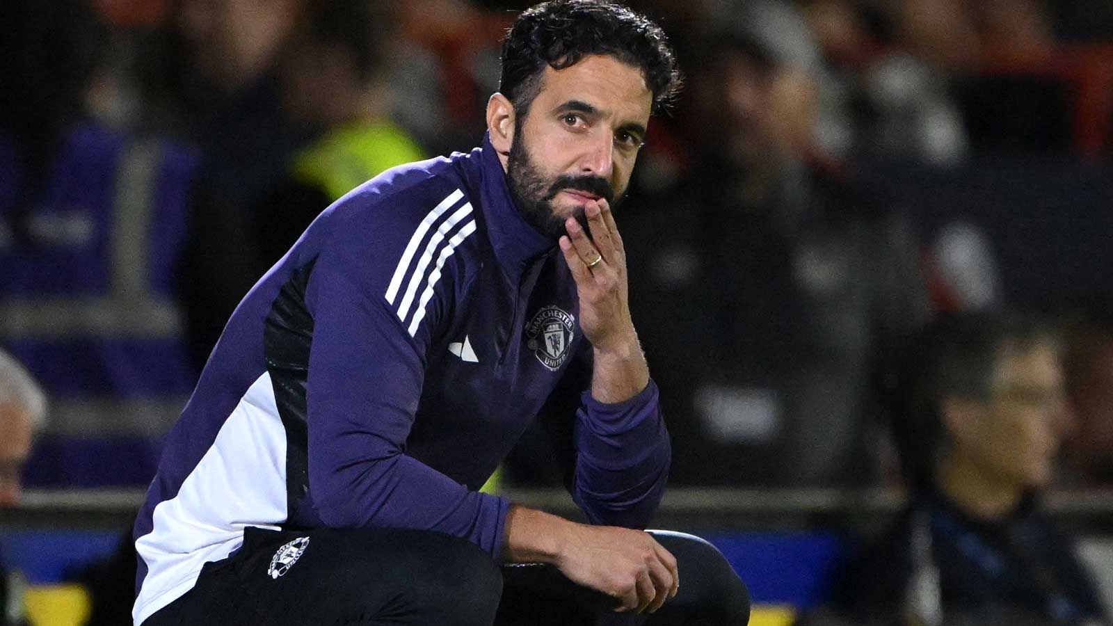 Wayne Rooney Expresses Concern Over Ruben Amorim's Critical Message to Manchester United Players Following Grimsby Defeat