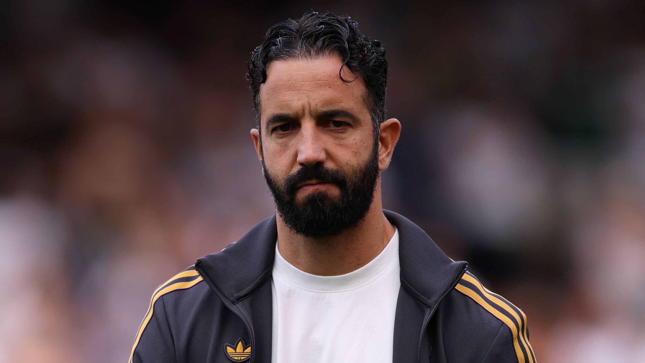 Wayne Rooney Expresses Concern Over Ruben Amorim's Critical Message to Manchester United Players Following Grimsby Defeat