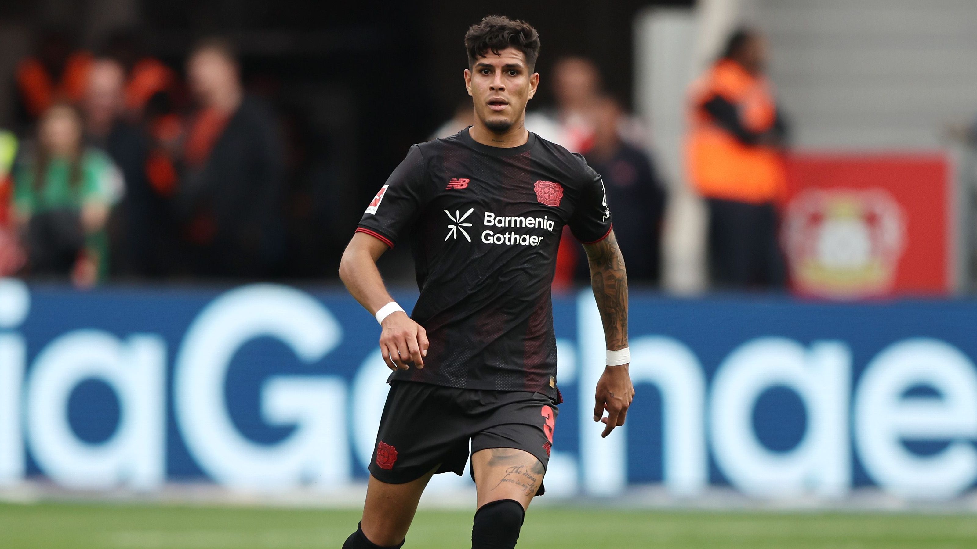 Arsenal Reaches Agreement with Bayer Leverkusen for Piero Hincapie Transfer in €52m Loan-to-Buy Deal