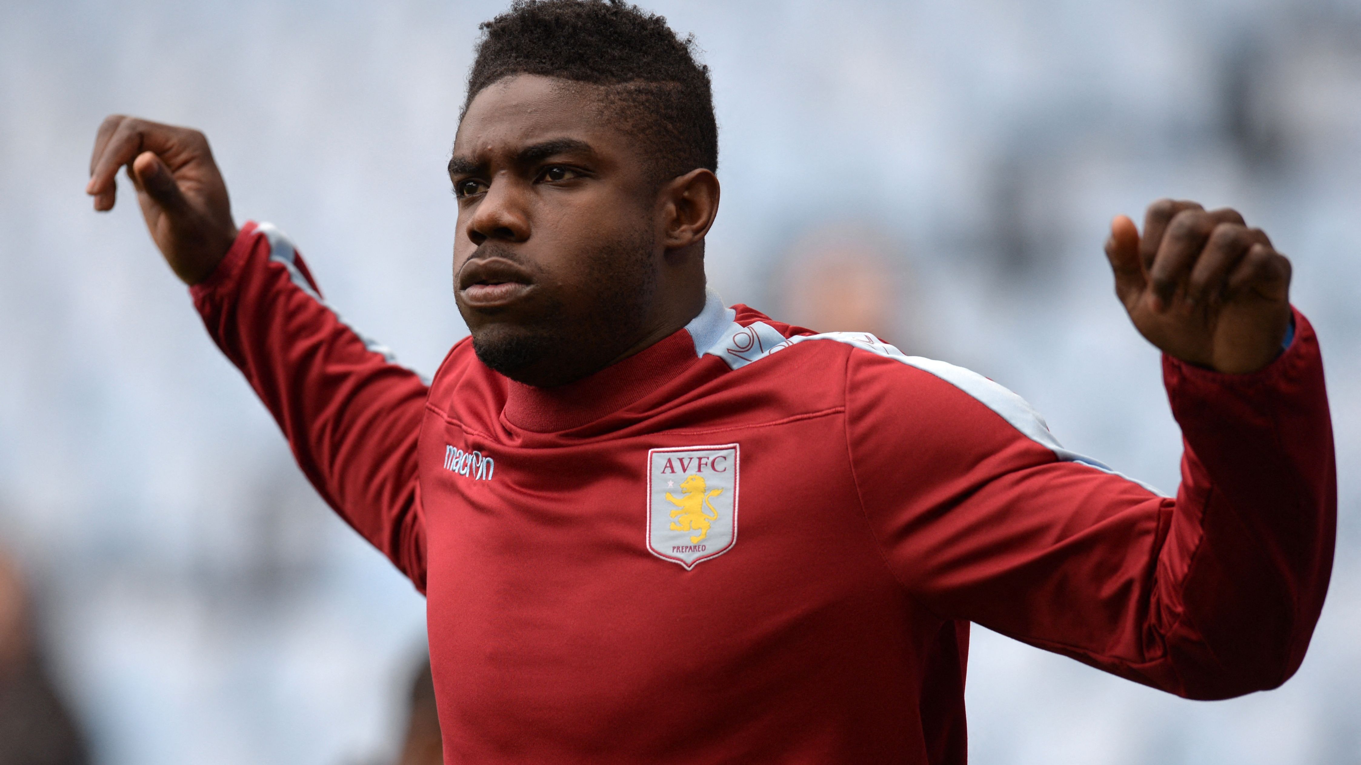 Gary Lineker Apologizes to Aston Villa Fans While Urging Tottenham to Sign Morgan Rogers