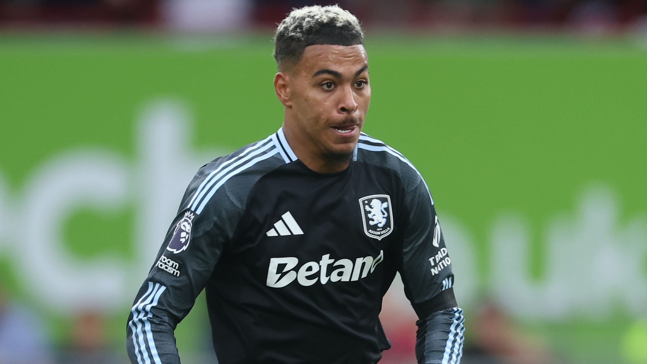 Gary Lineker Apologizes to Aston Villa Fans While Urging Tottenham to Sign Morgan Rogers