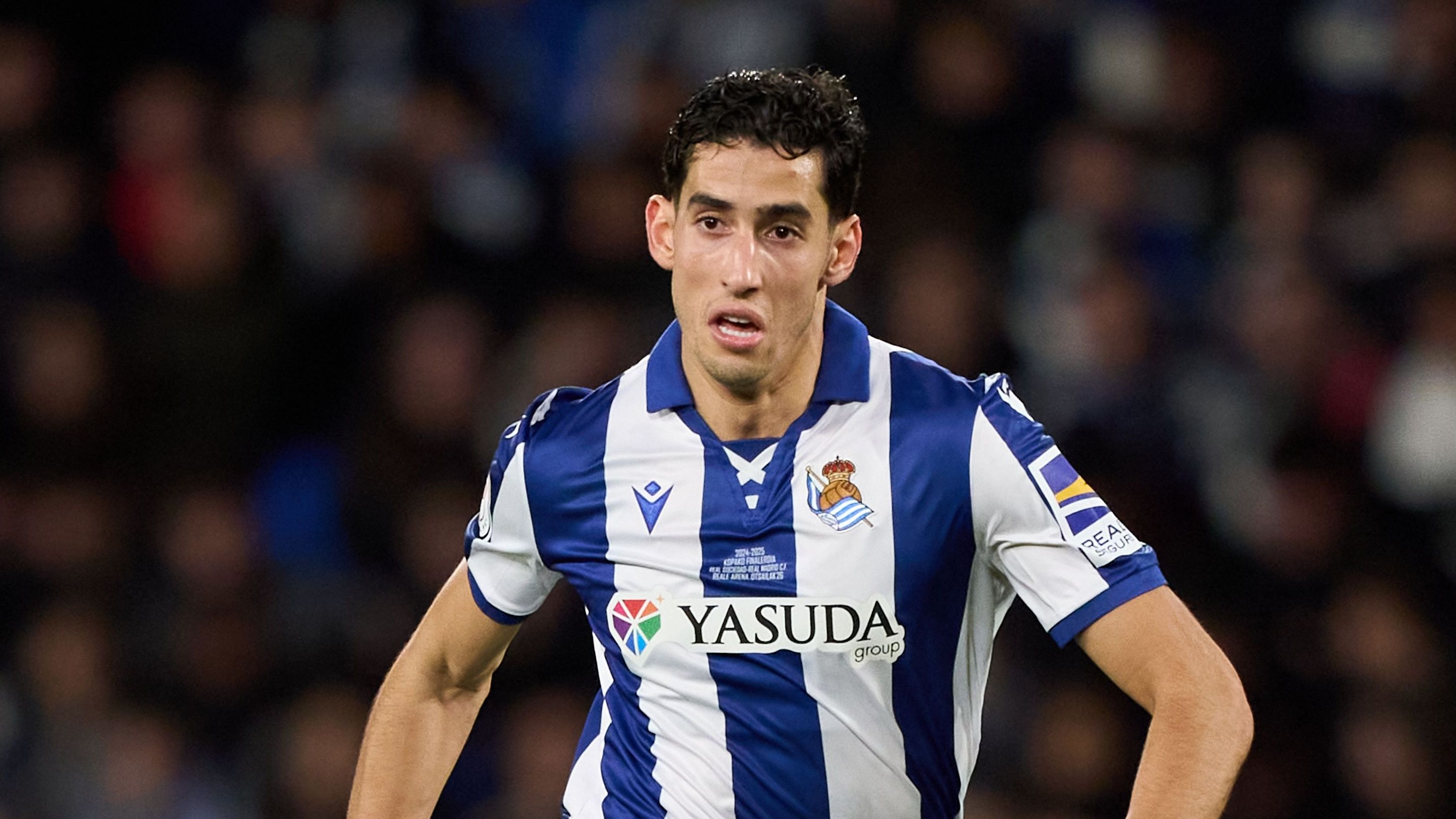 Marseille Competes with Sunderland for West Ham's Nayef Aguerd as De Zerbi Eyes Additional Signings