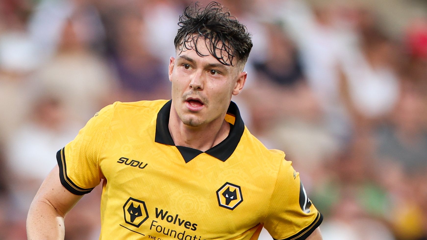 Liverpool Advances on Alexander Isak as Newcastle Targets Wolves Striker Jorgen Strand Larsen for £50m Amid Transfer Bids and Howe's Search for Replacement