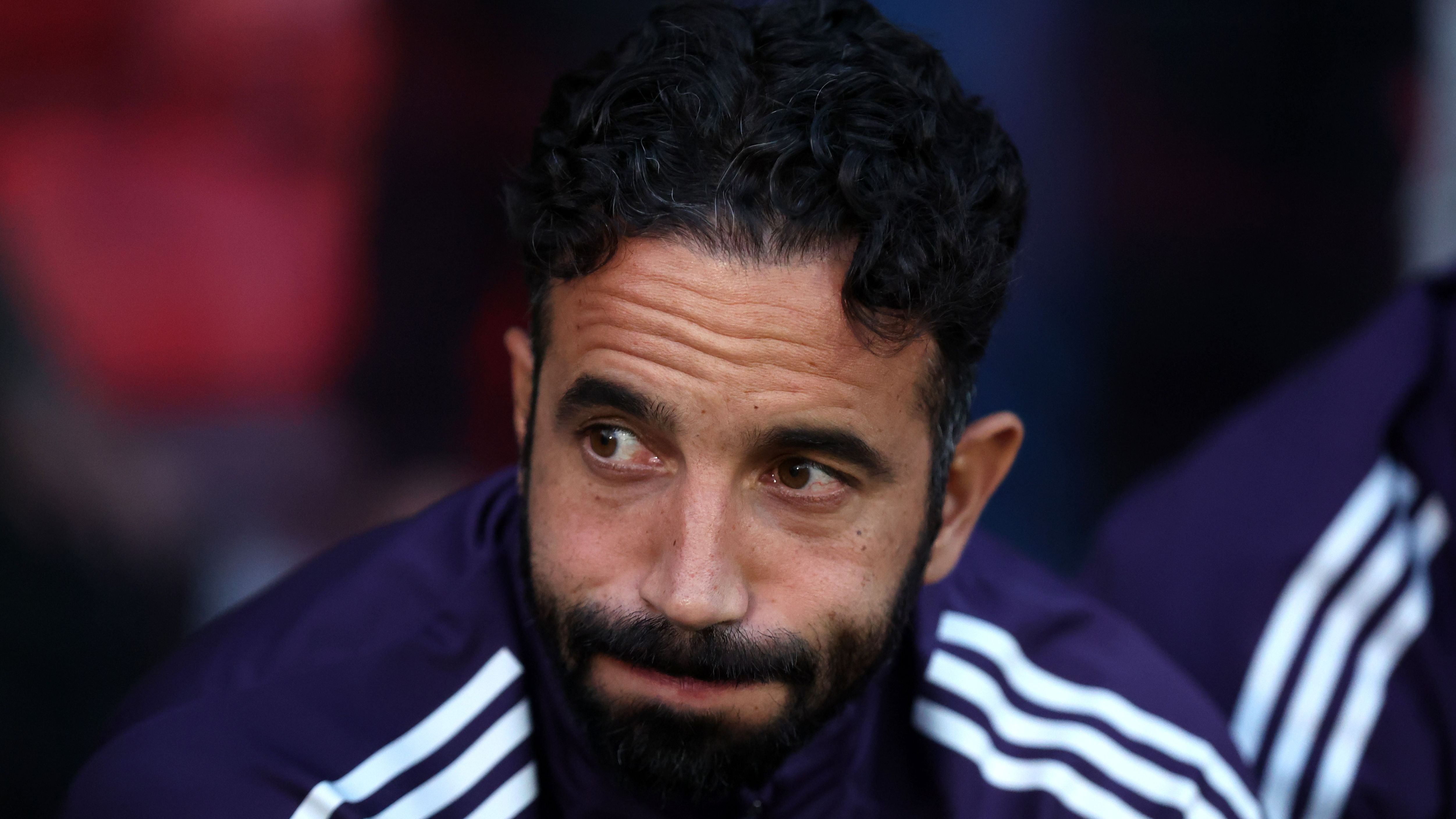 Body Language Expert Indicates Ruben Amorim Perceives Sabotage from Manchester United Players After Defeat to Grimsby Town