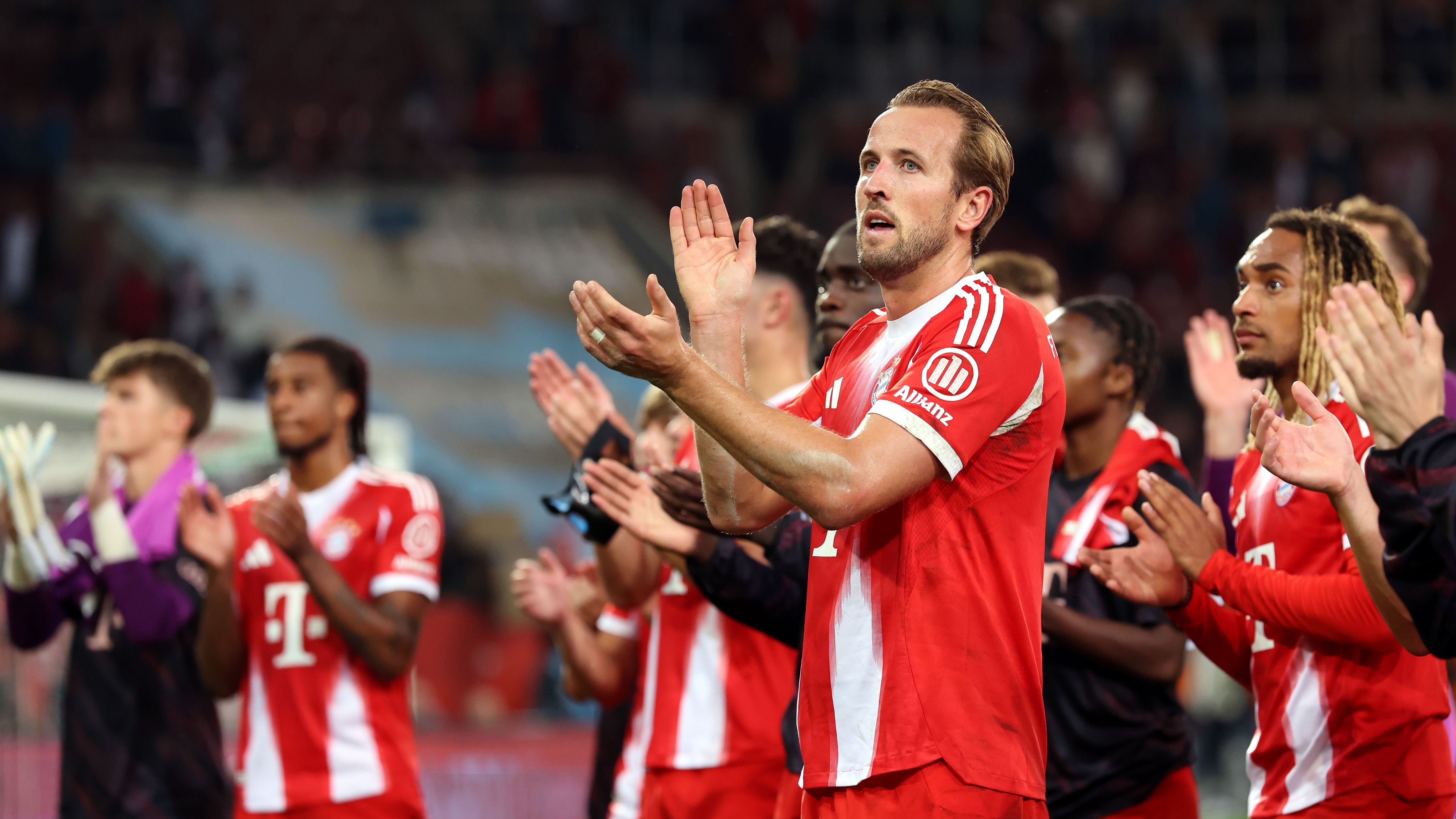 Former Striker Warns Bayern Munich: Nicolas Jackson Unlikely to Match Harry Kane's Success and Risks Failure at the Club