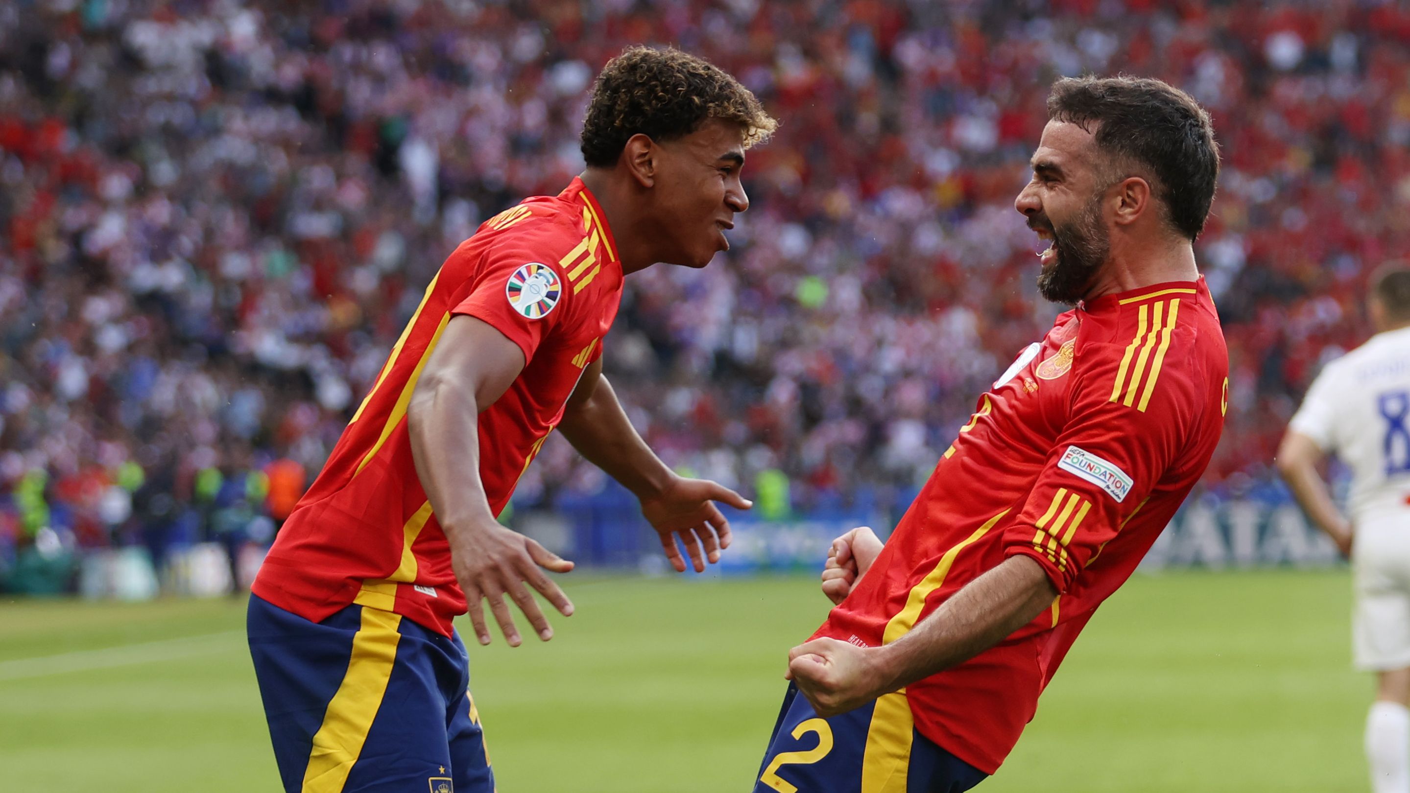 Lamine Yamal's Situation Grows Complex as a Real Madrid Legend Cautions the Barcelona Prodigy on Potential Pitfalls Amid His Swift Ascent to Ballon d'Or Favorite Status