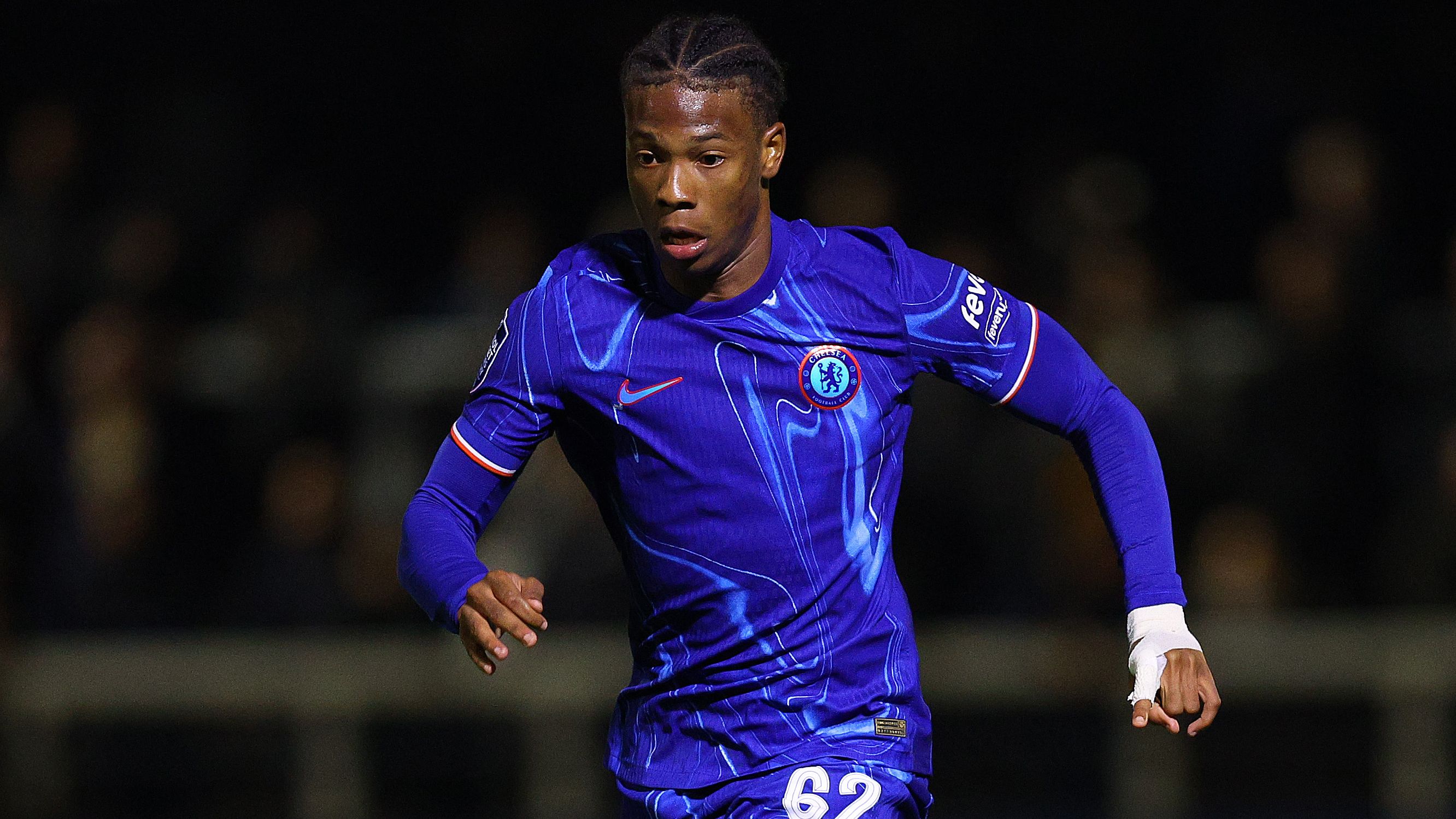 Chelsea Reacquires Academy Star Ishe Samuels-Smith from Strasbourg After Five Weeks