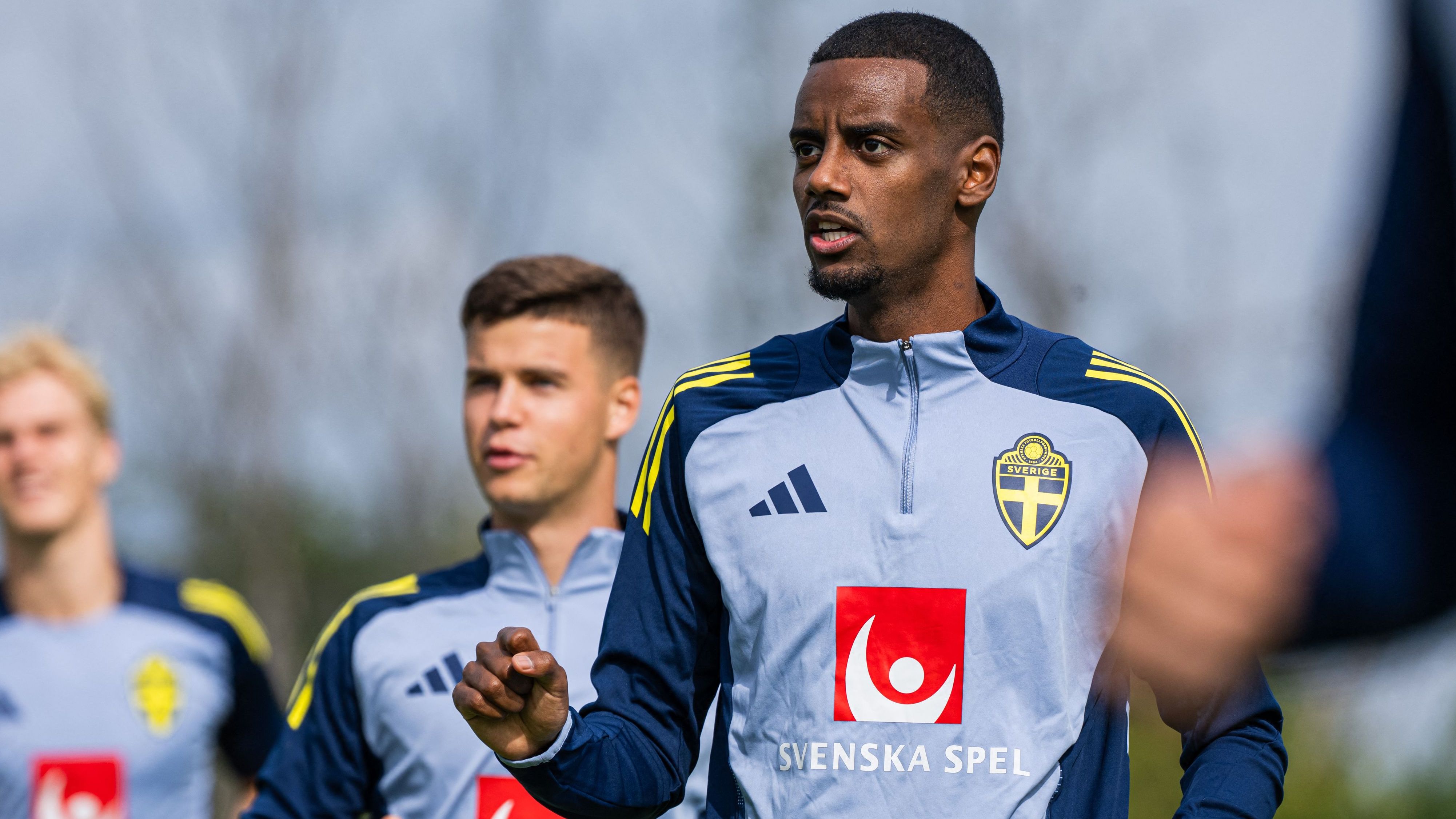 Alexander Isak's Agent Criticizes Newcastle Following the Completion of His £125m Transfer to Liverpool