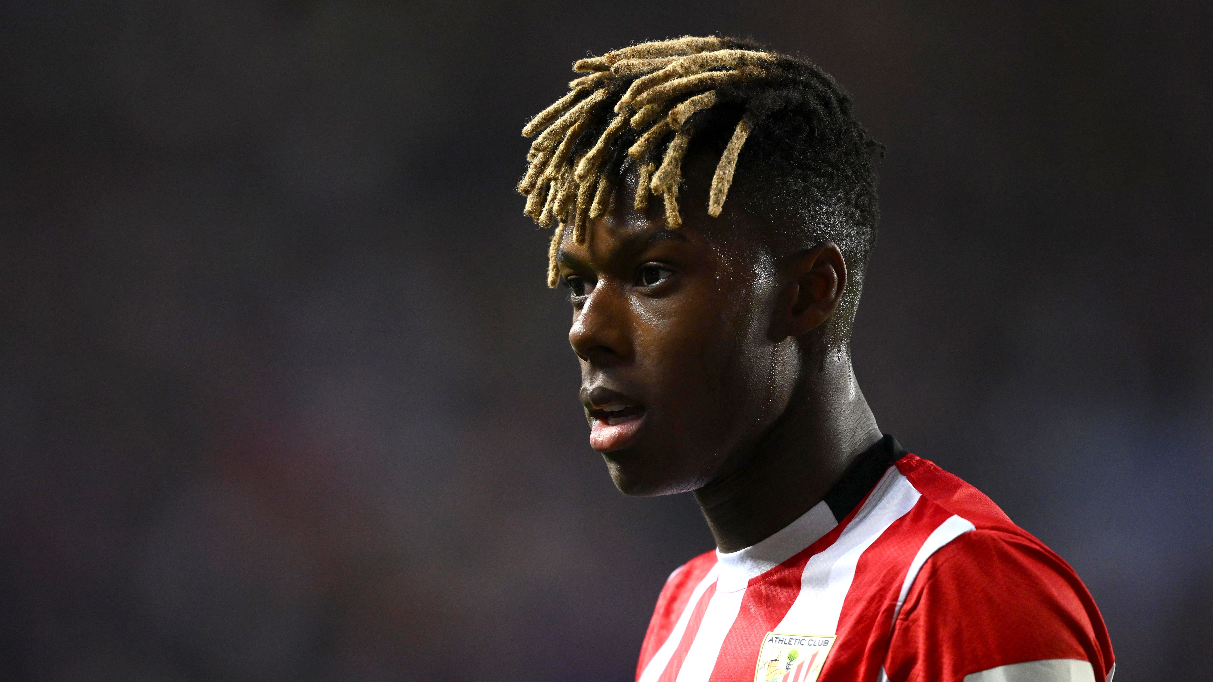 Unai Simon Condemns Athletic Club Fans' Treatment of Nico Williams Amid Barcelona Transfer Controversy