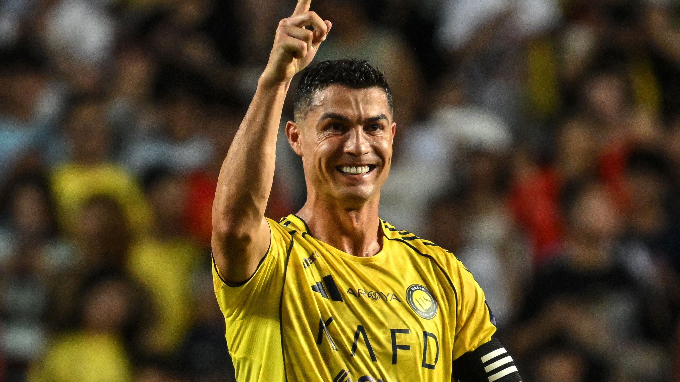 لماذا رفض بايرن ميونخ وبوروسيا دورتموند كريستيانو رونالدو أثناء سعيه للبقاء أوروبيًا قبل انتقاله إلى النصر؟