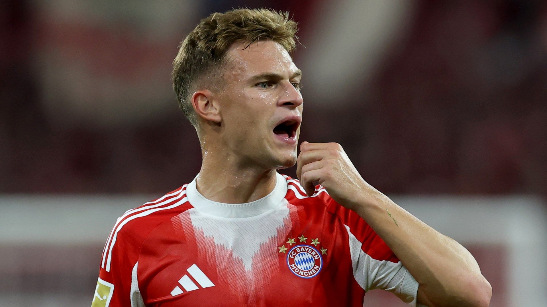Joshua Kimmich Argues Premier League's Ability to Generate Massive Transfer Fees Exacerbates Spending, While Defending Players from Blame