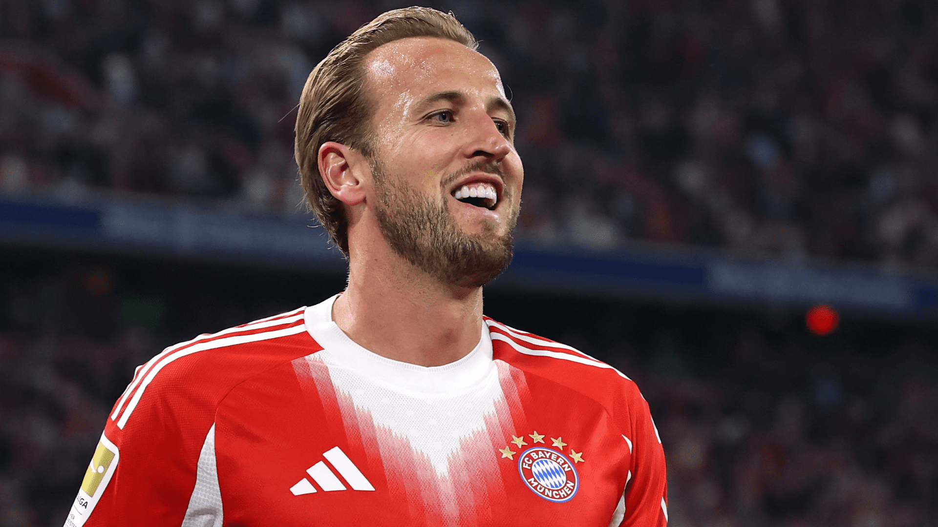 Harry Kane Eyes Post-World Cup Return to England with Manchester United Transfer Speculation Amid Activated Clause