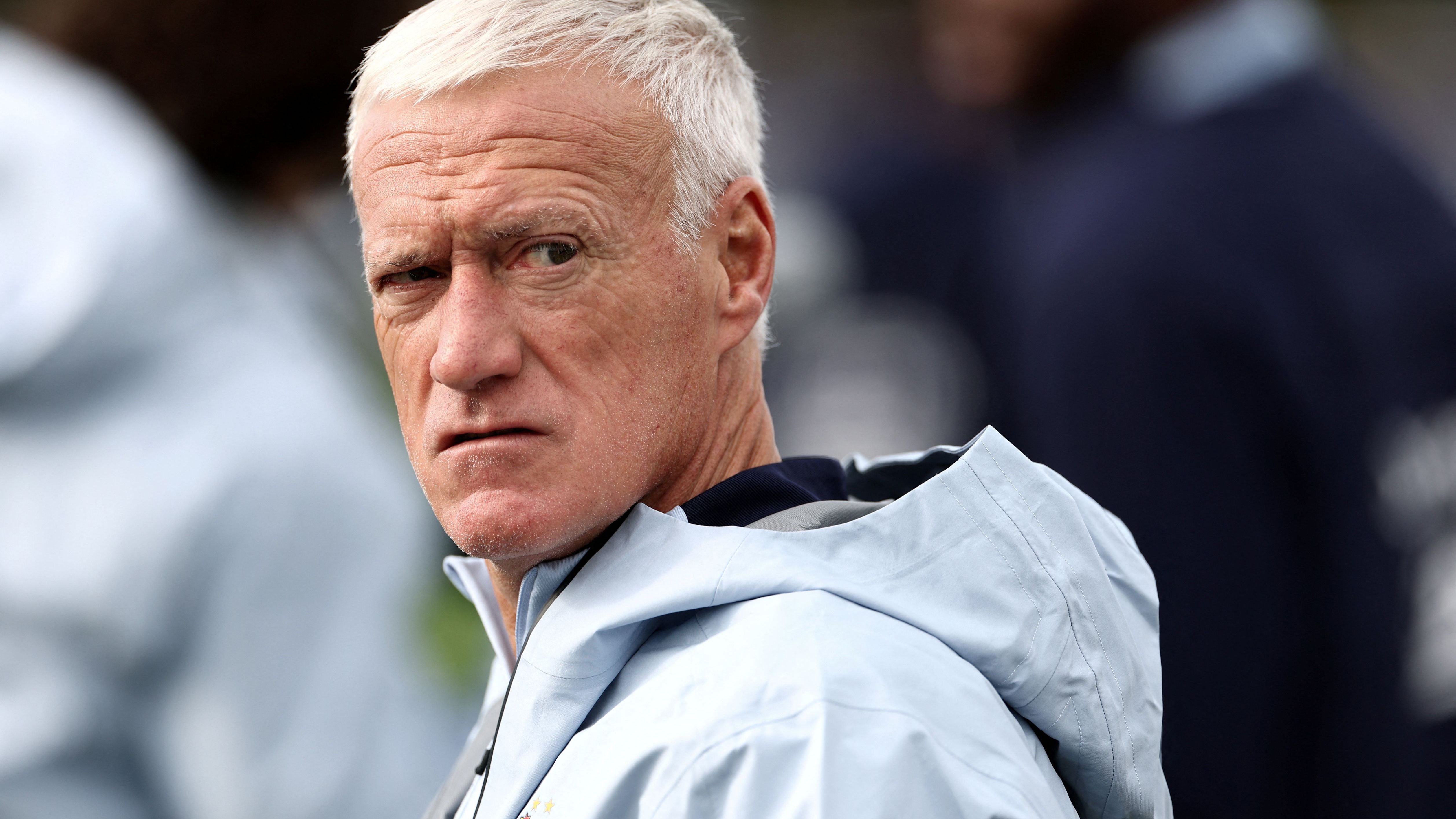 Didier Deschamps Adapts to the New Generation: Shortening Team Talks and Lifting Mobile Phone Ban as France Coach