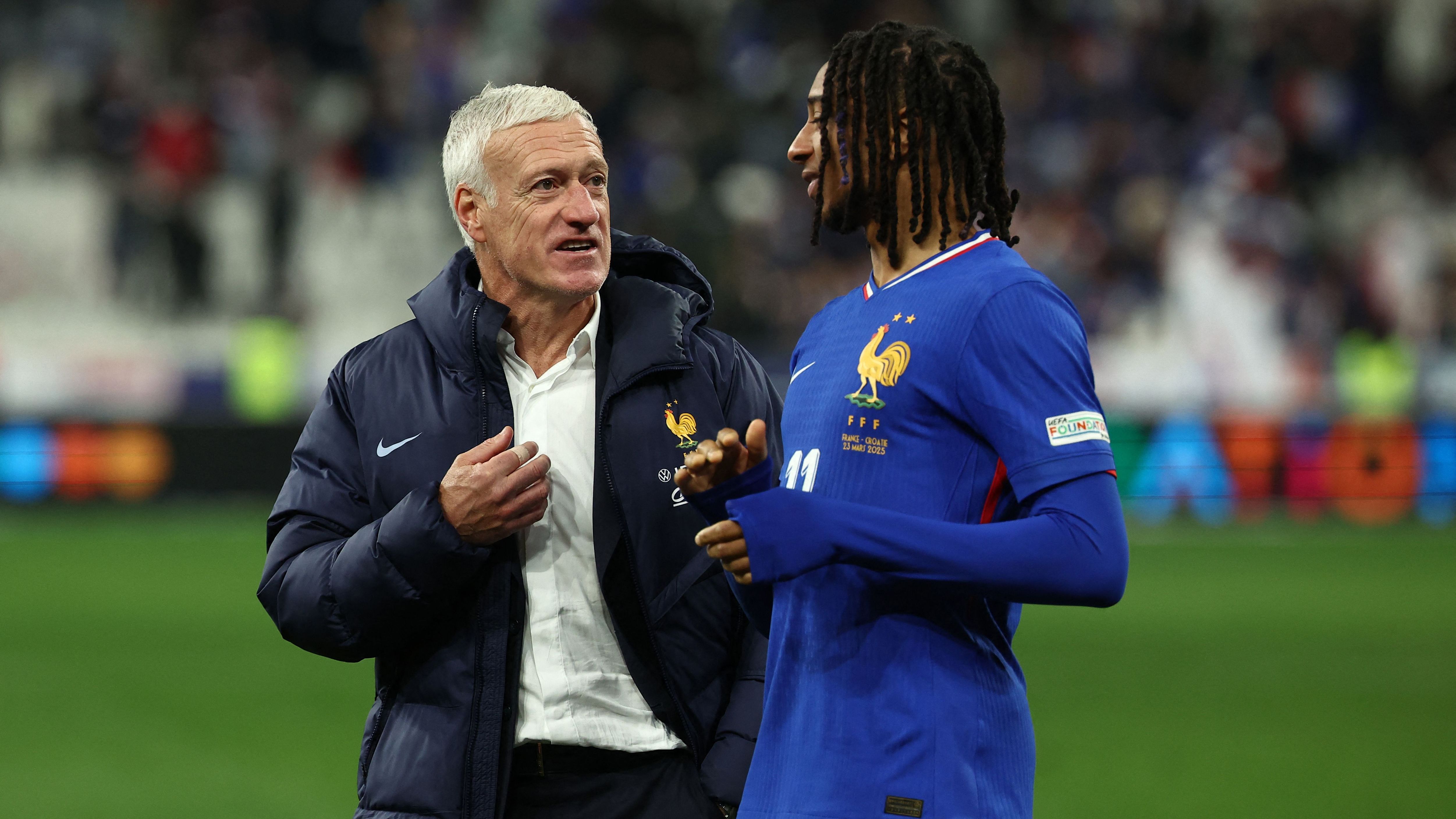 Didier Deschamps Adapts to the New Generation: Shortening Team Talks and Lifting Mobile Phone Ban as France Coach