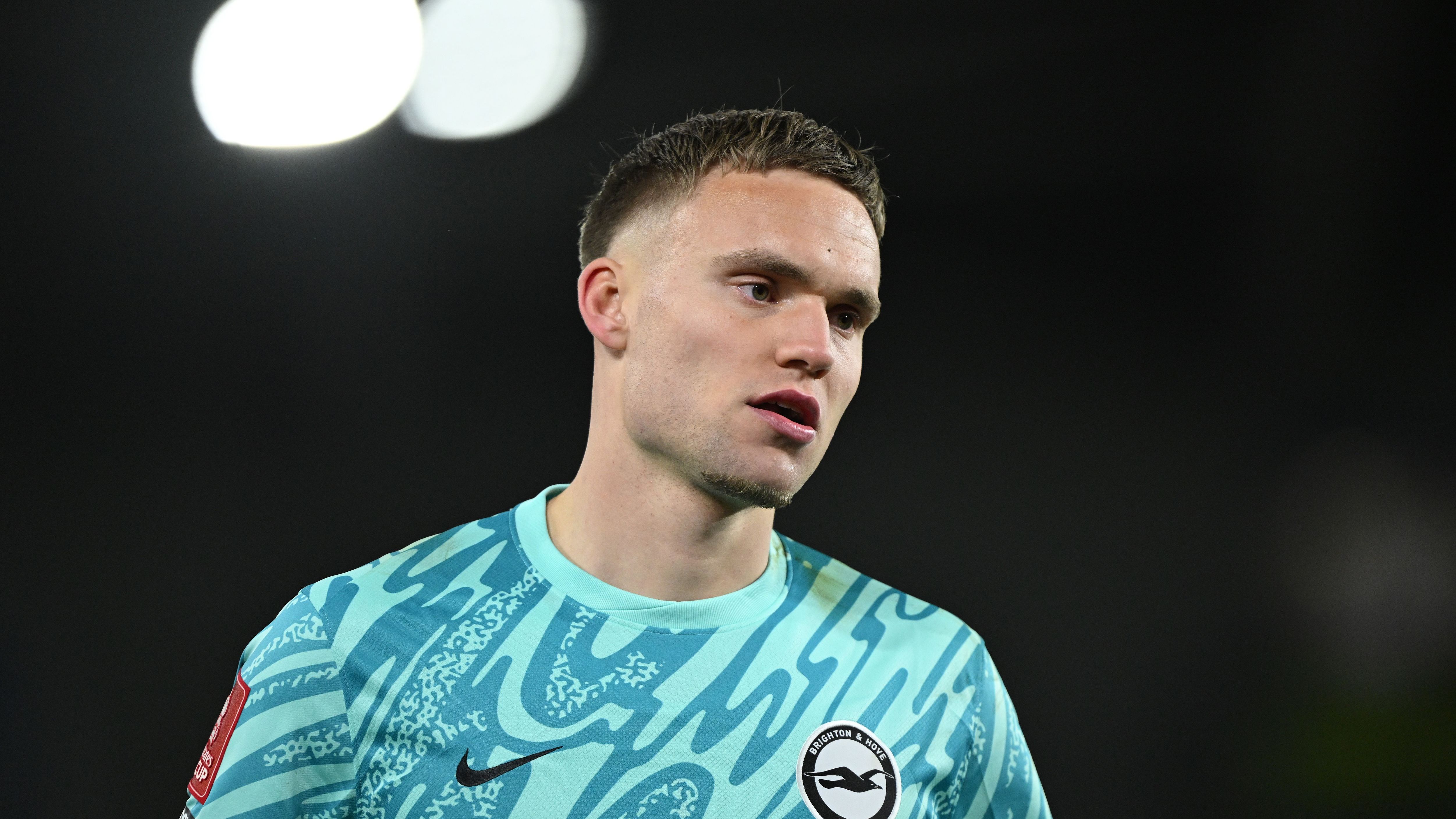 Brighton Goalkeeper Bart Verbruggen Addresses Bayern Munich Transfer Speculations with a ‘Step by Step' Approach