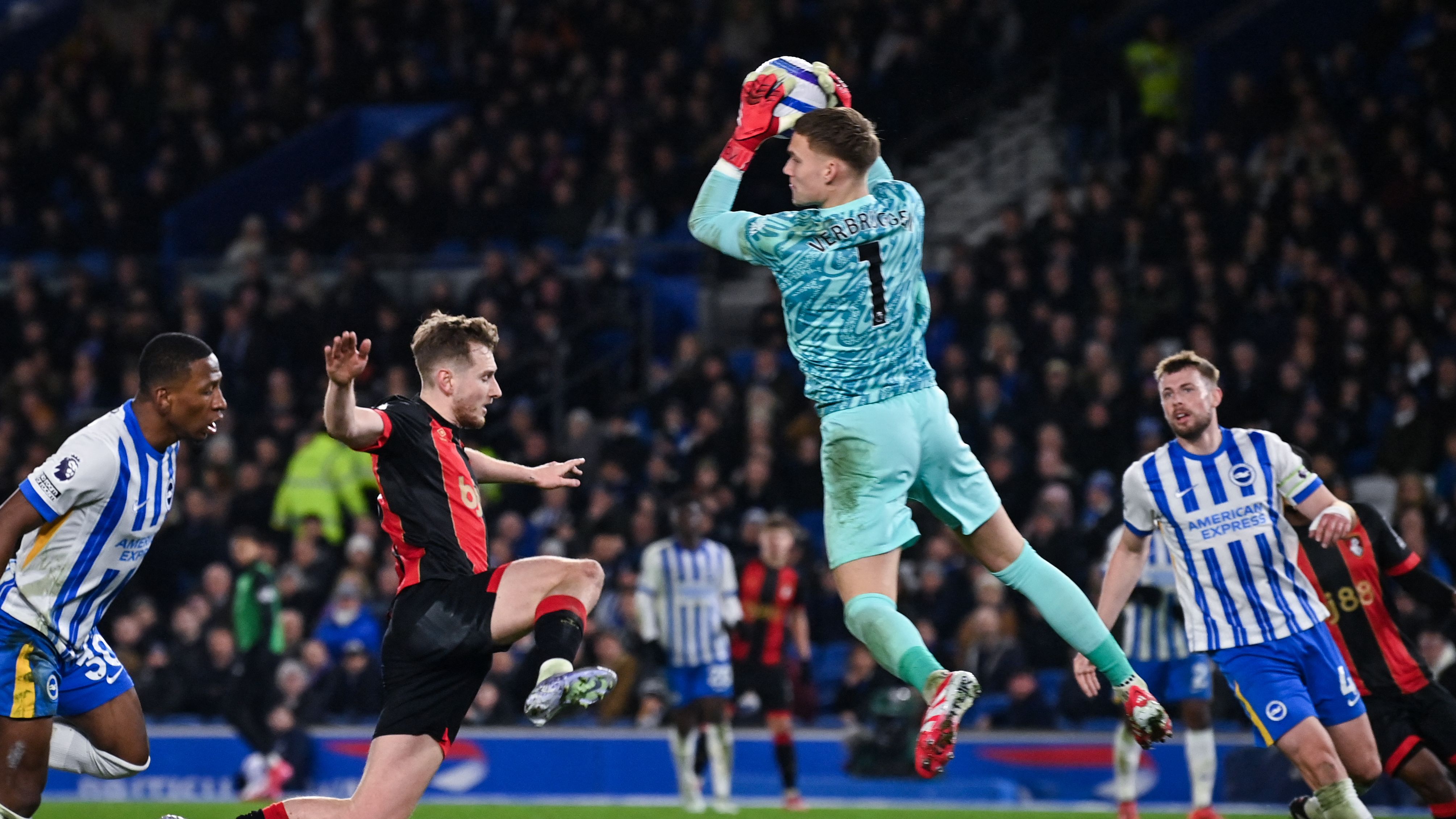 Brighton Goalkeeper Bart Verbruggen Addresses Bayern Munich Transfer Speculations with a ‘Step by Step' Approach