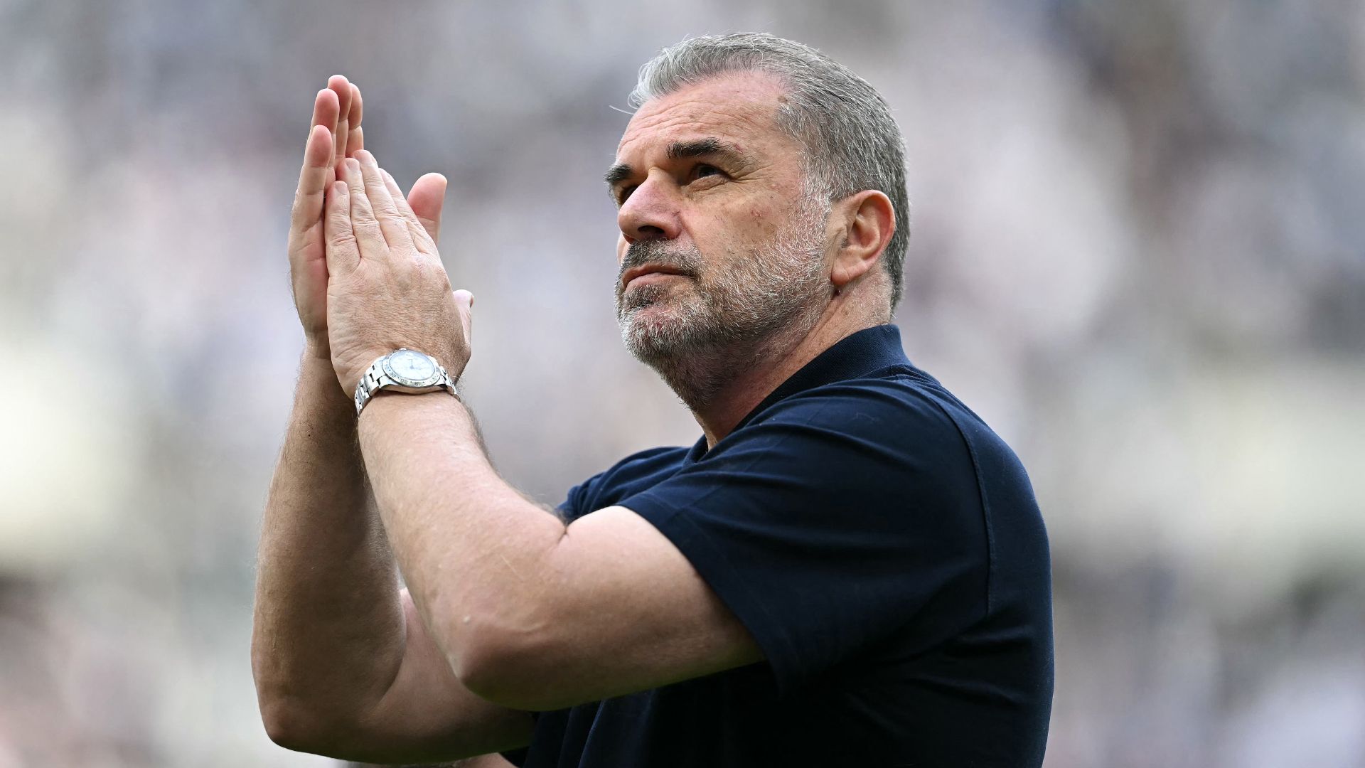 Stuttgart Manager Firmly Rejects Fenerbahçe Speculation as Turkish Club Pursues Mourinho's Successor from Europa League Rivals
