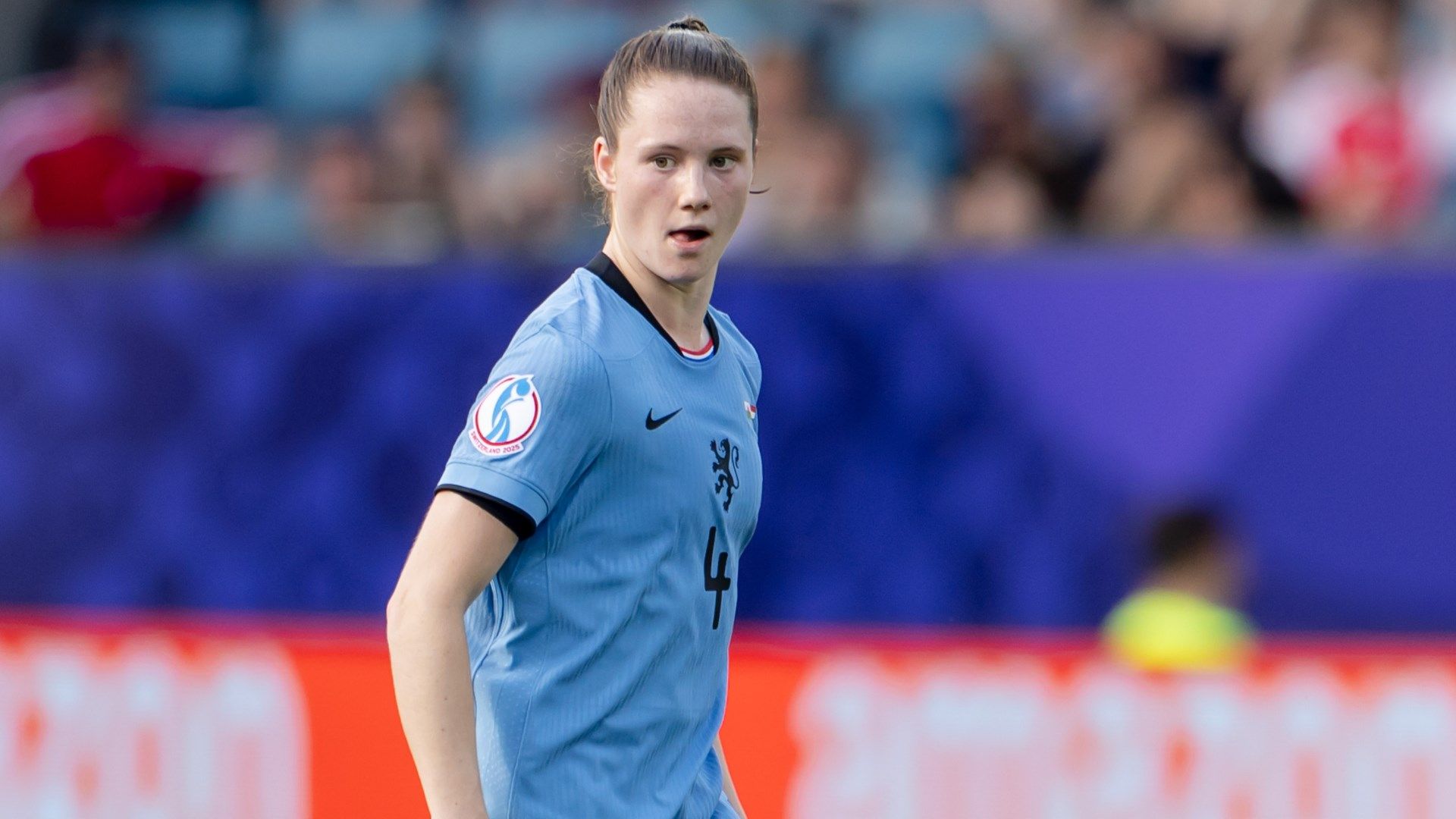 Veerle Buurman: Chelsea's 'tremendous' Dutch teenager ready to battle Millie Bright and Naomi Girma for minutes