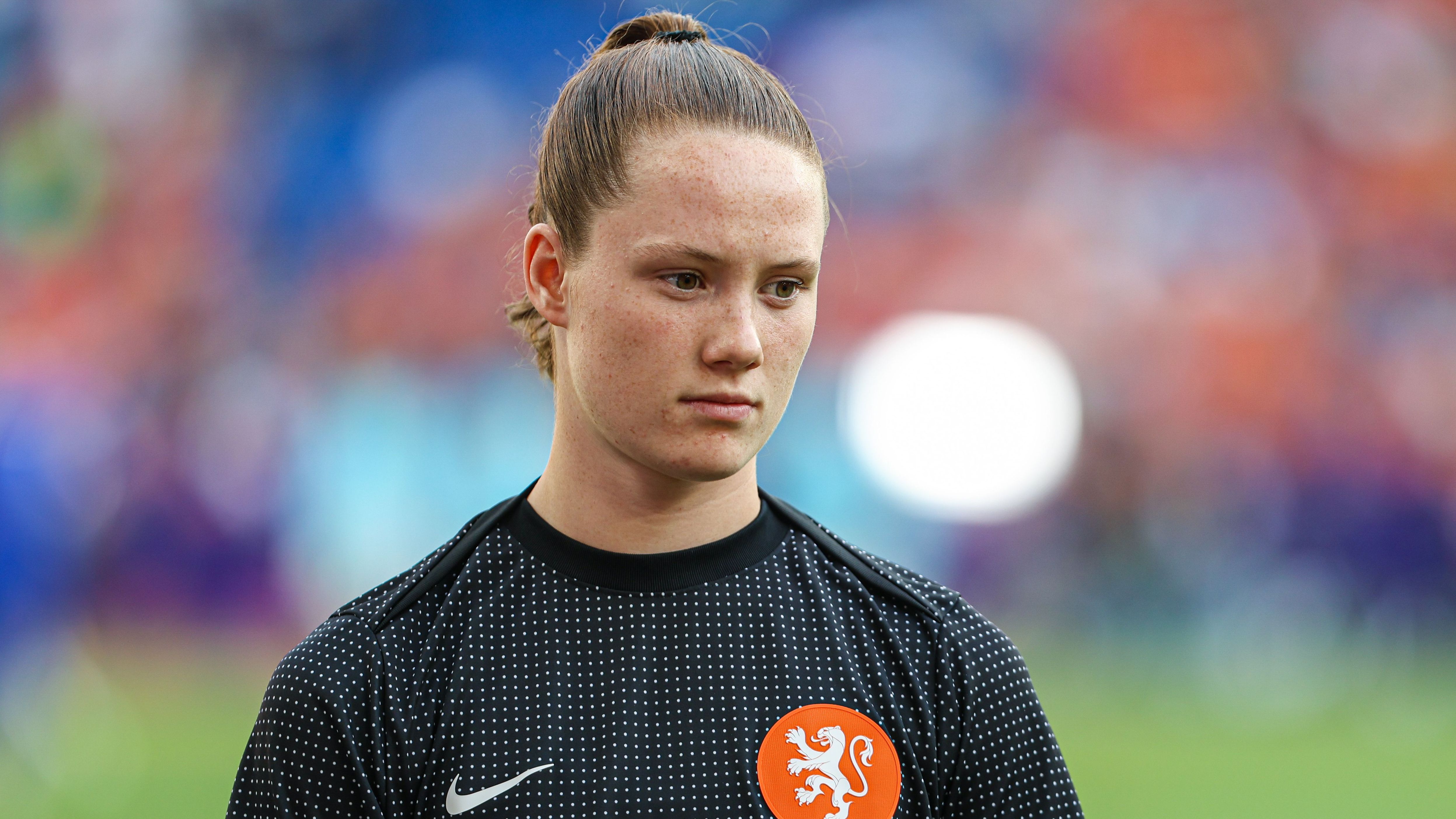 Veerle Buurman: Chelsea's 'tremendous' Dutch teenager ready to battle Millie Bright and Naomi Girma for minutes