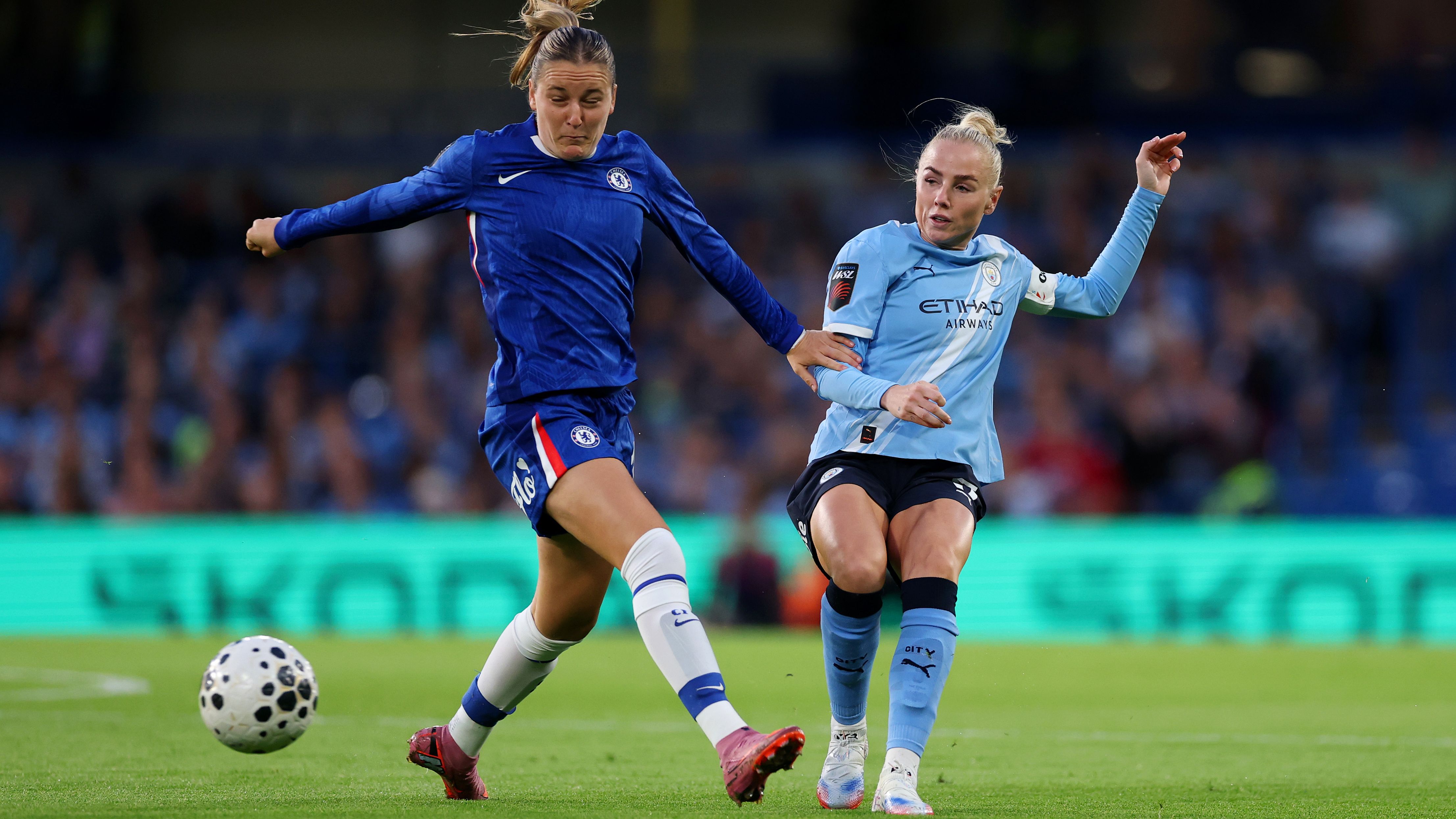 Manchester City Player Ratings vs. Chelsea: Khadija Shaw and Vivianne Miedema Shine, but Champions Prevail Amid Late Injuries Including Alex Greenwood in WSL Season Opener
